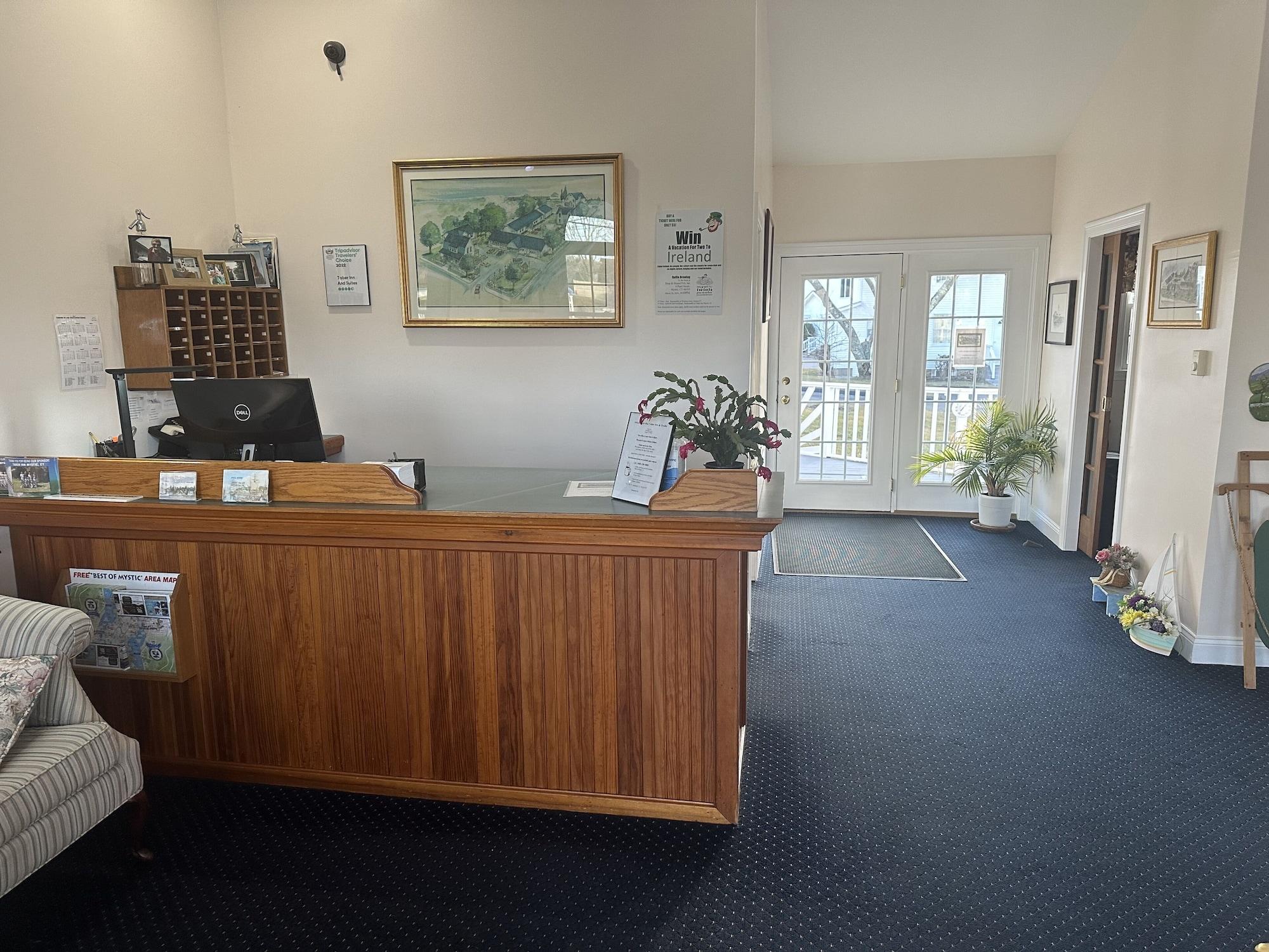 Vista Lobby The Taber Inne & Suites