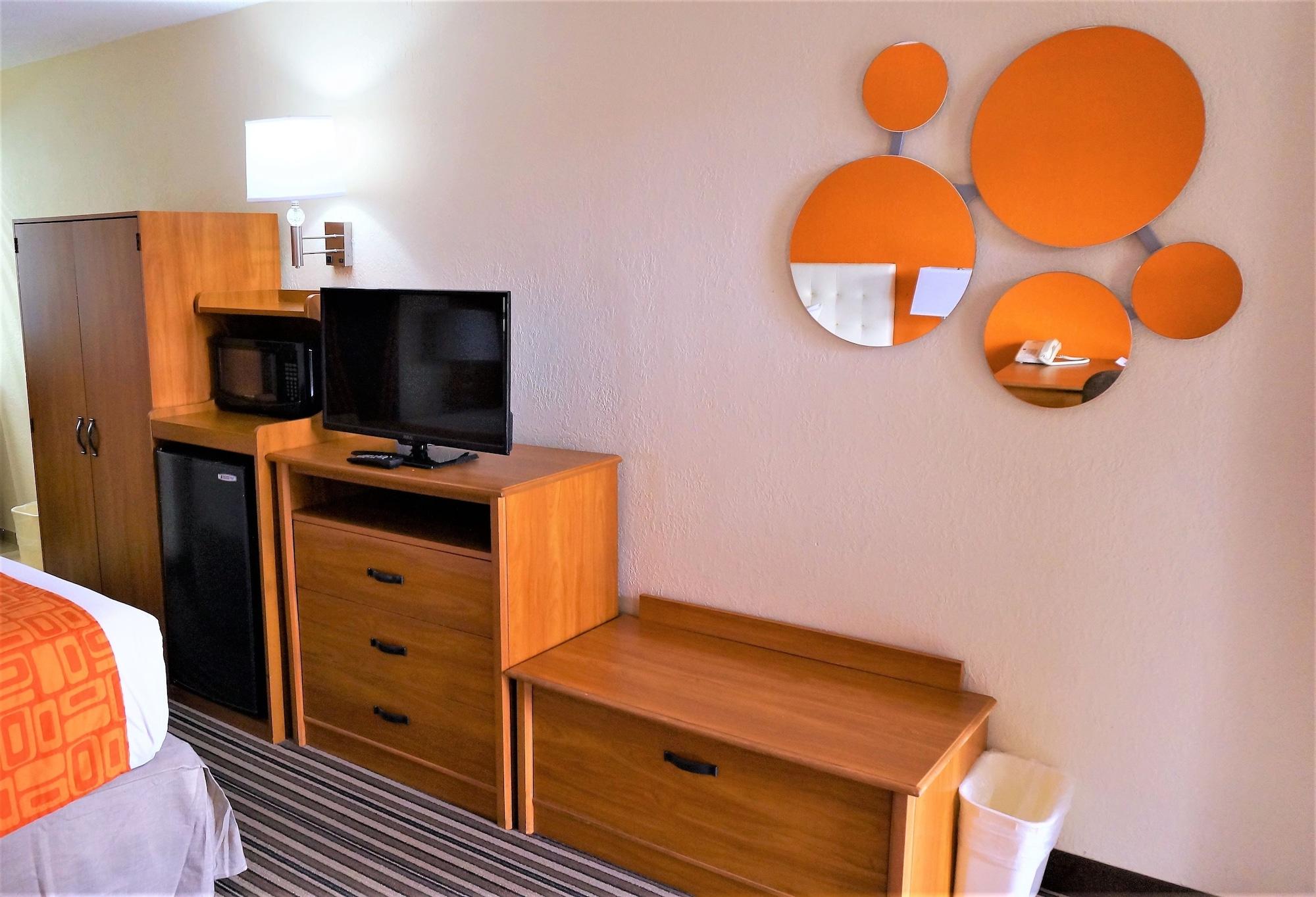 Habitación Howard Johnson by Wyndham Greensboro Near the Coliseum