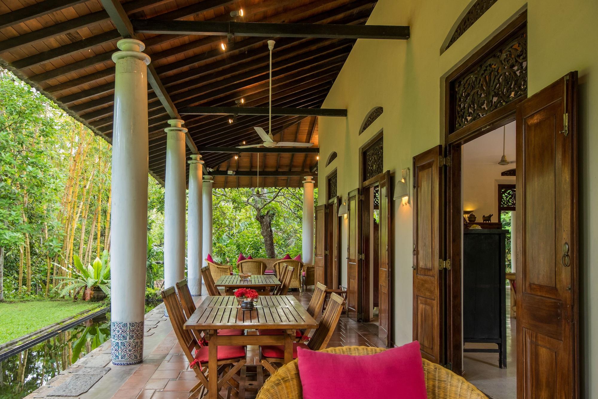 Restaurant Apa Villa Illuketia