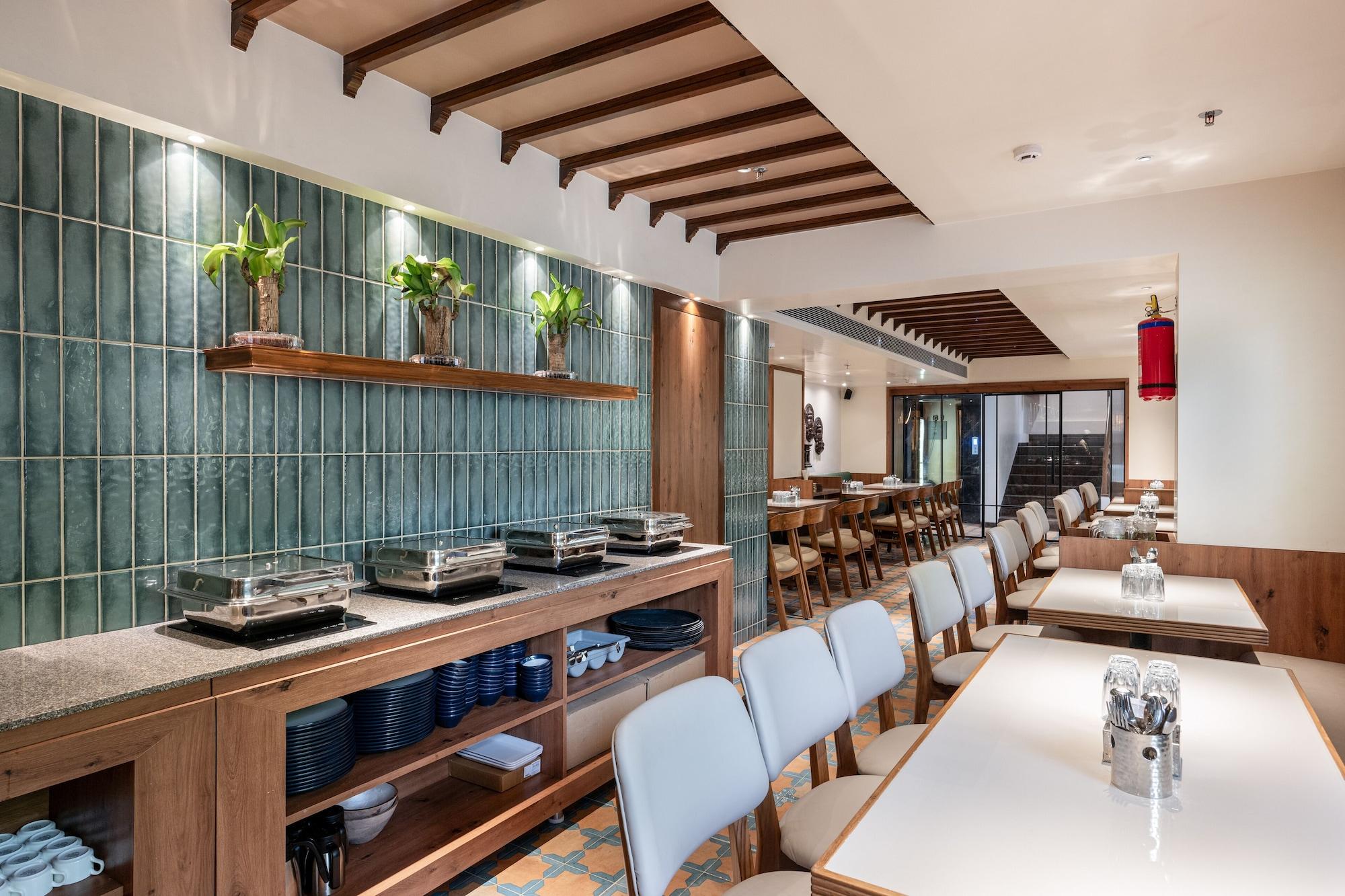 Restaurant Nine Square Residency