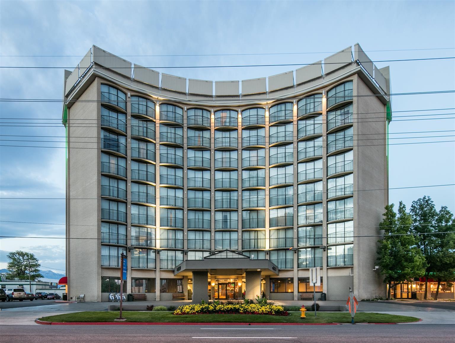 Vista Exterior Red Lion Hotel Salt Lake Downtown