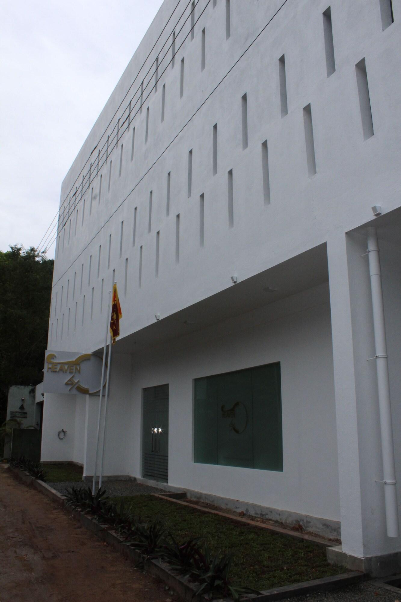 Vista Exterior Heaven By O