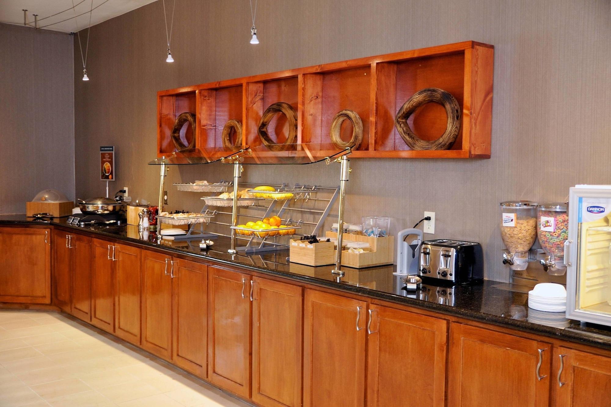 Restaurant SpringHill Suites Houston Katy Mills