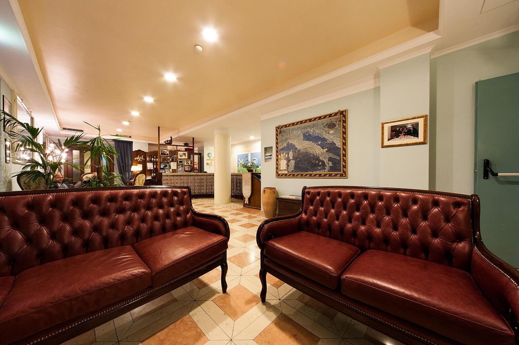 Vista Lobby La Primula