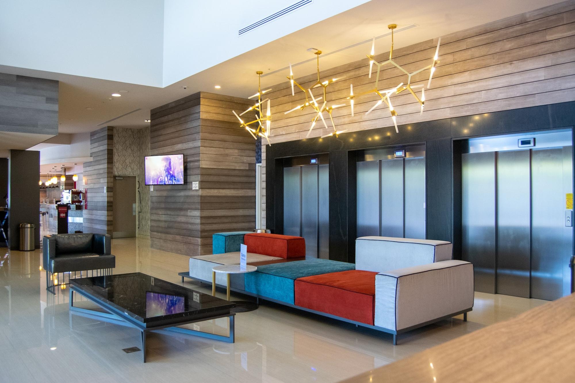 Vista Lobby Hilton Garden Inn Leon