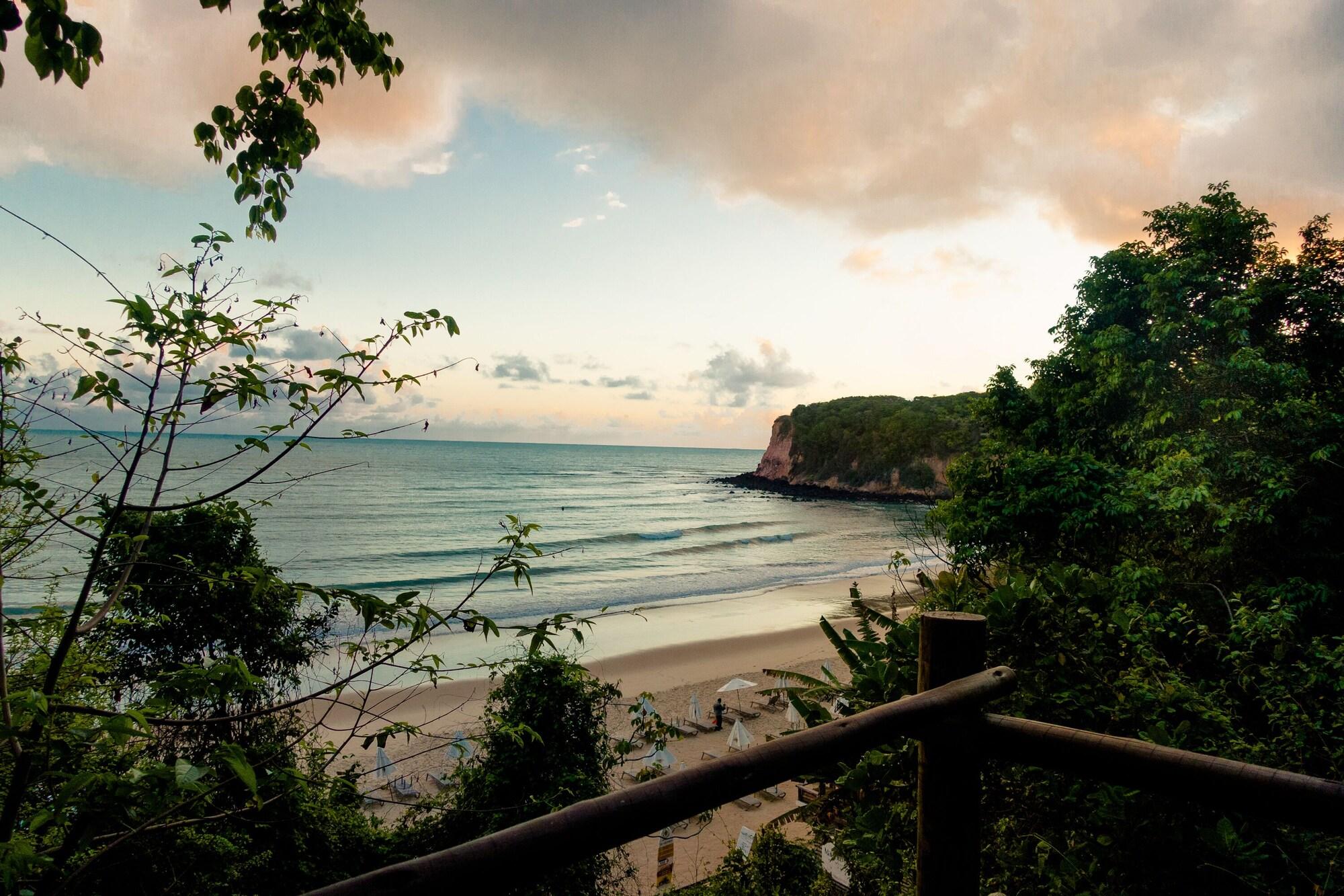 Playa Madeiro Beach Hotel And Resort