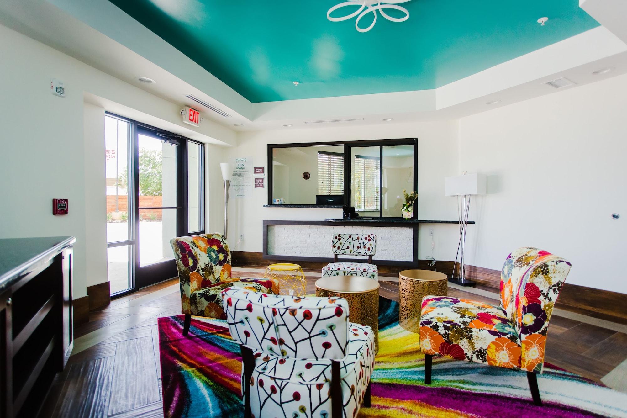 Vista Lobby Palacio Royale Inn Boutique Katy