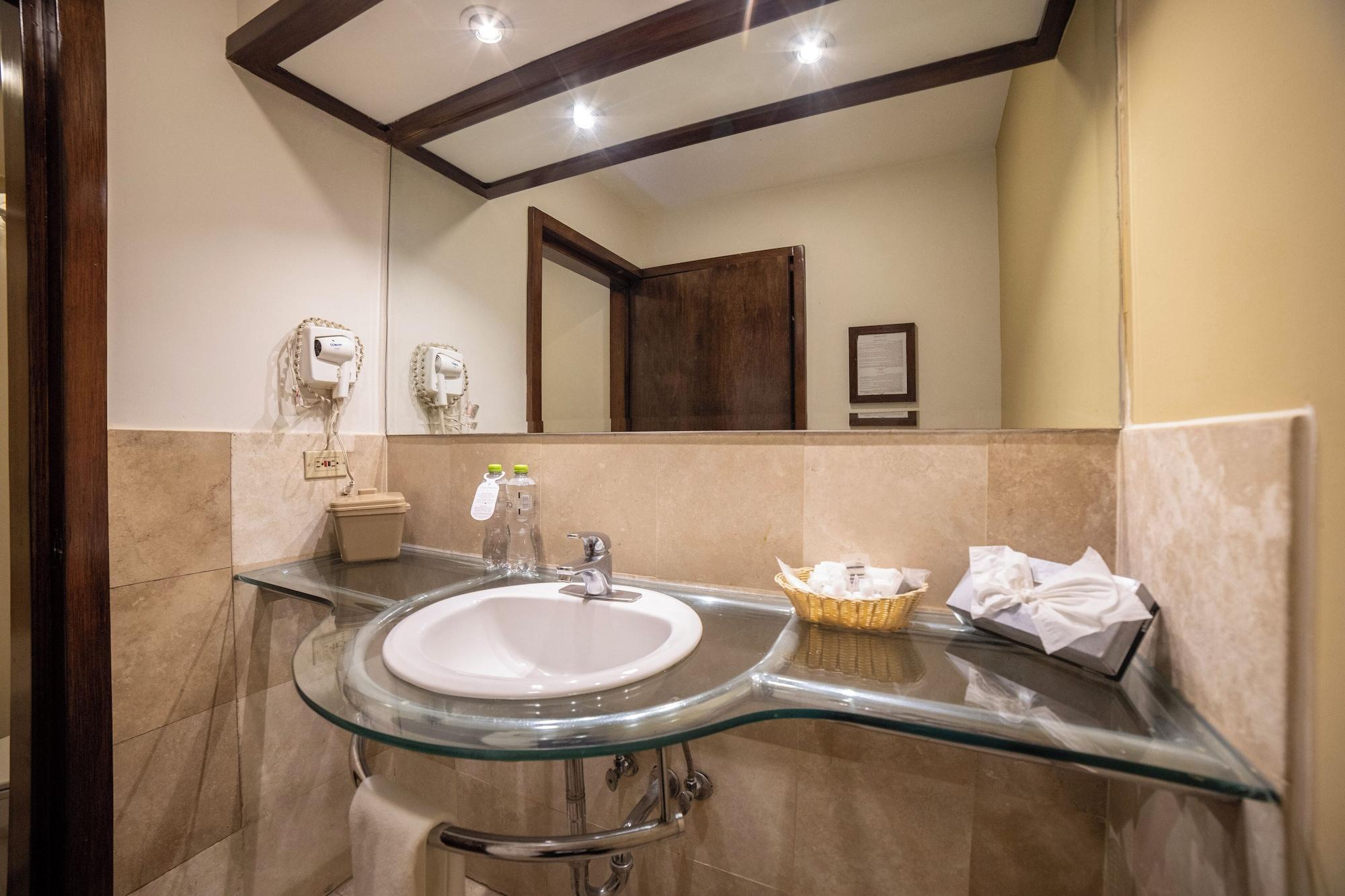 Habitación Hotel Colonial Hermosillo
