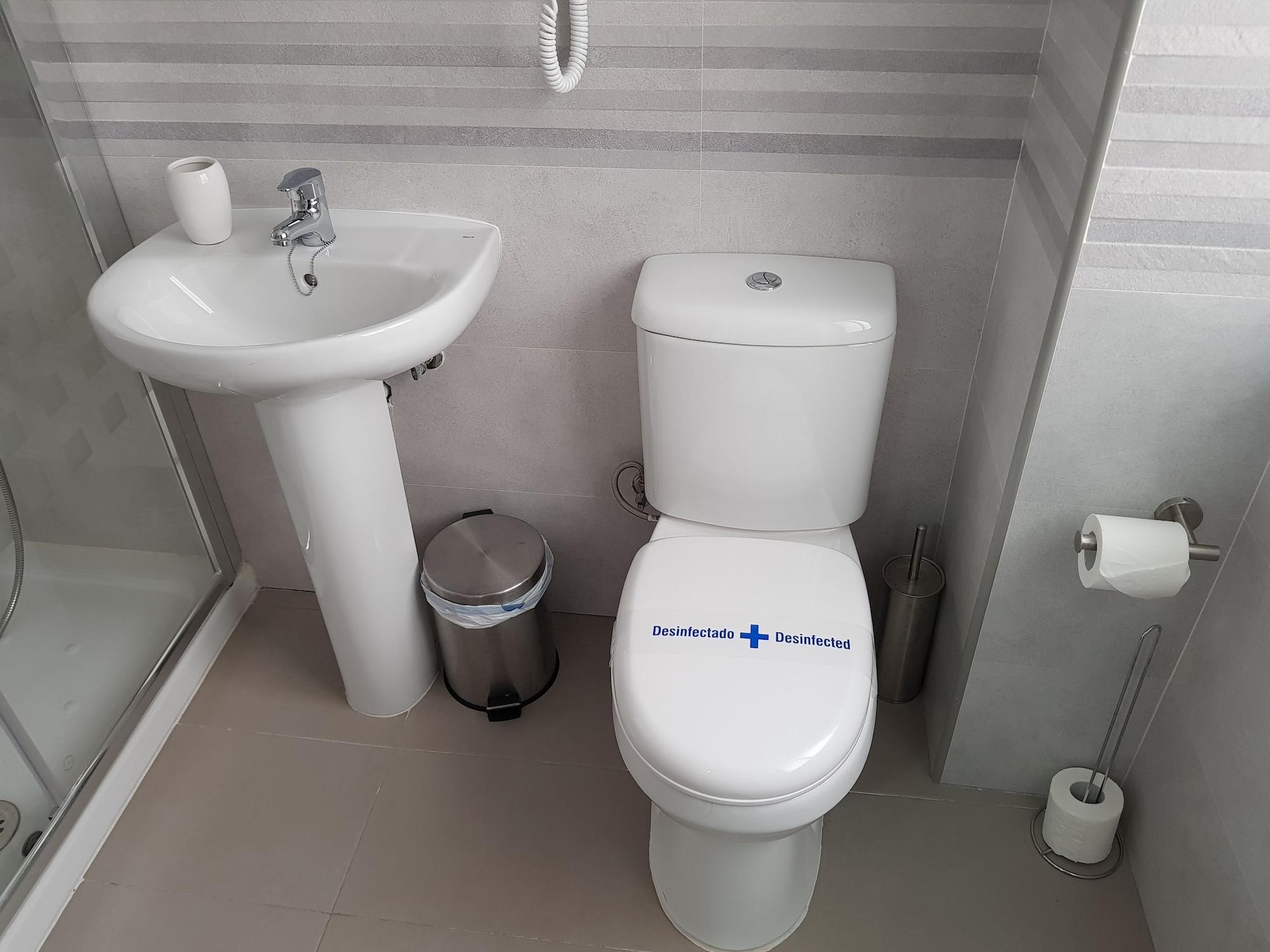 Equipamiento de Habitación Fan Rooms Duquesa
