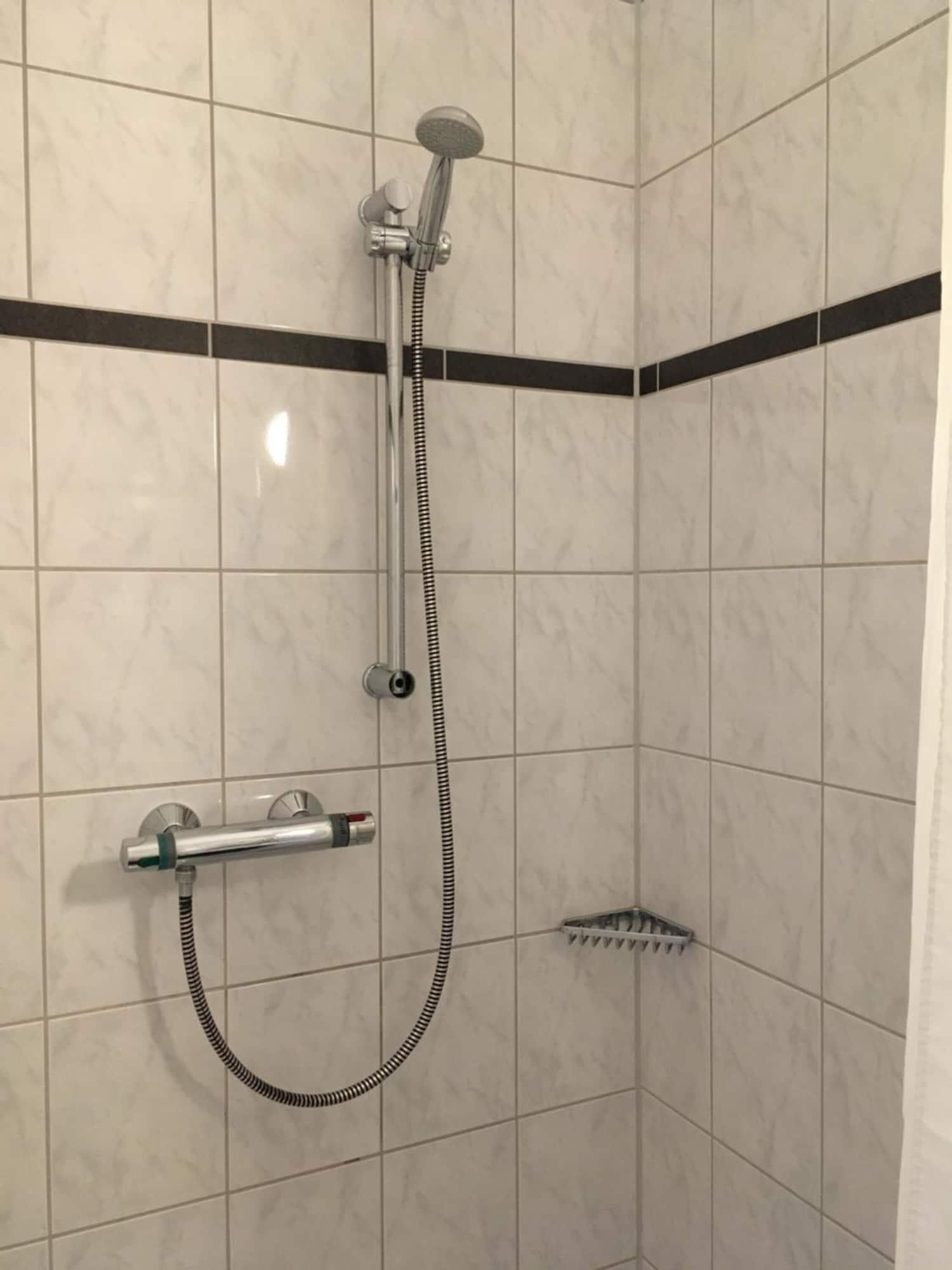 Equipamiento de Habitación Penny Pension