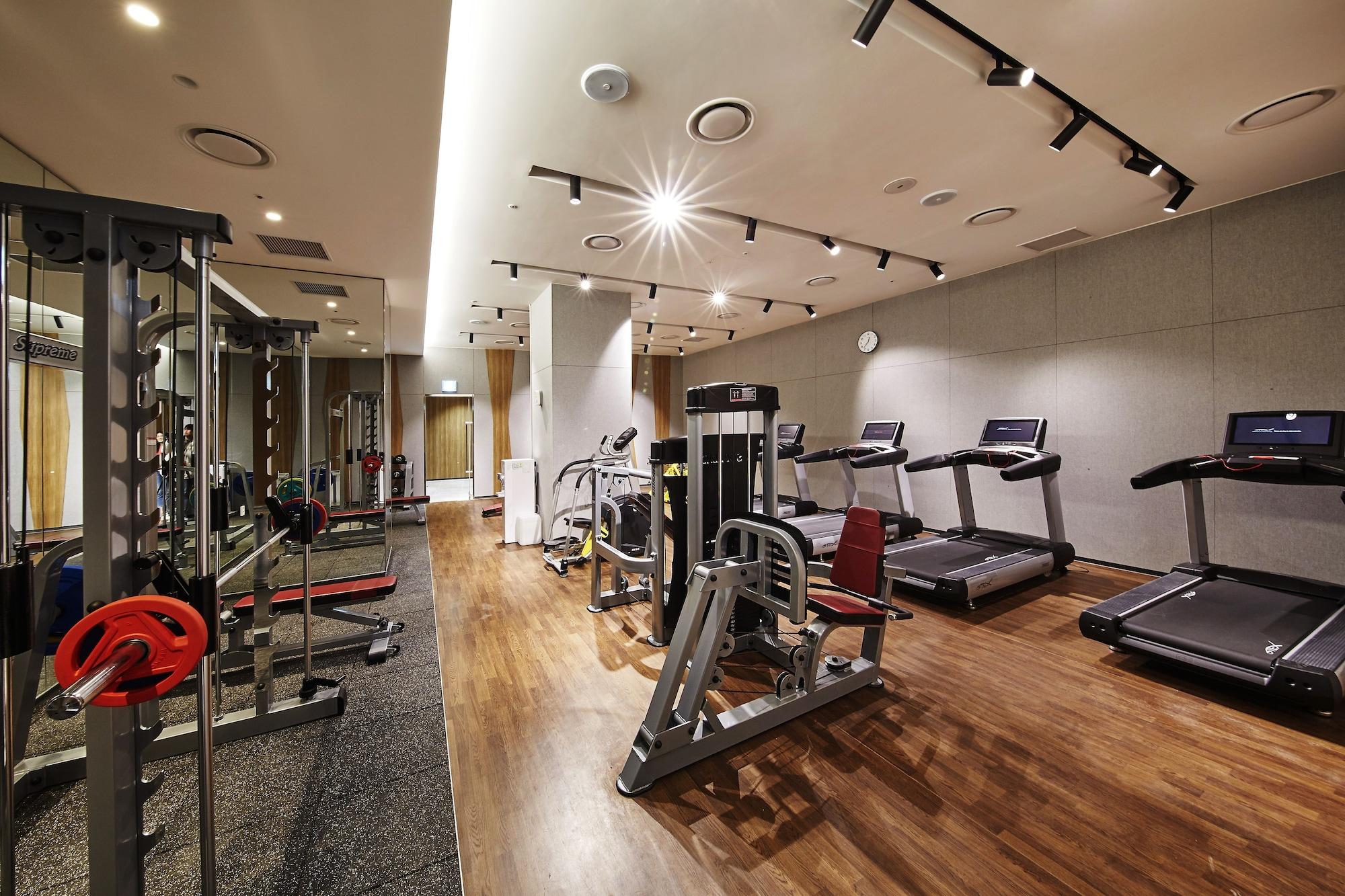 Gimnasio Ramada Hotel & Suites by Wyndham Gangwon Pyeongchang