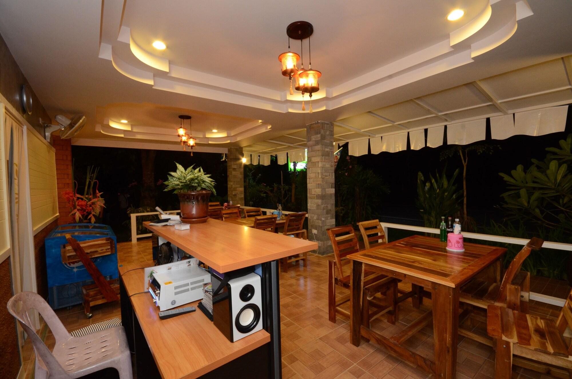 Vista Lobby Baan Suan Leela