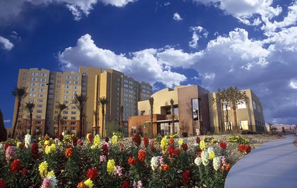 CES - Resort condo for 4 or 8 guests in 2 units , FREE WiFi, FREE pkg - Los mejores hoteles solo adultos en Las Vegas, Nevada