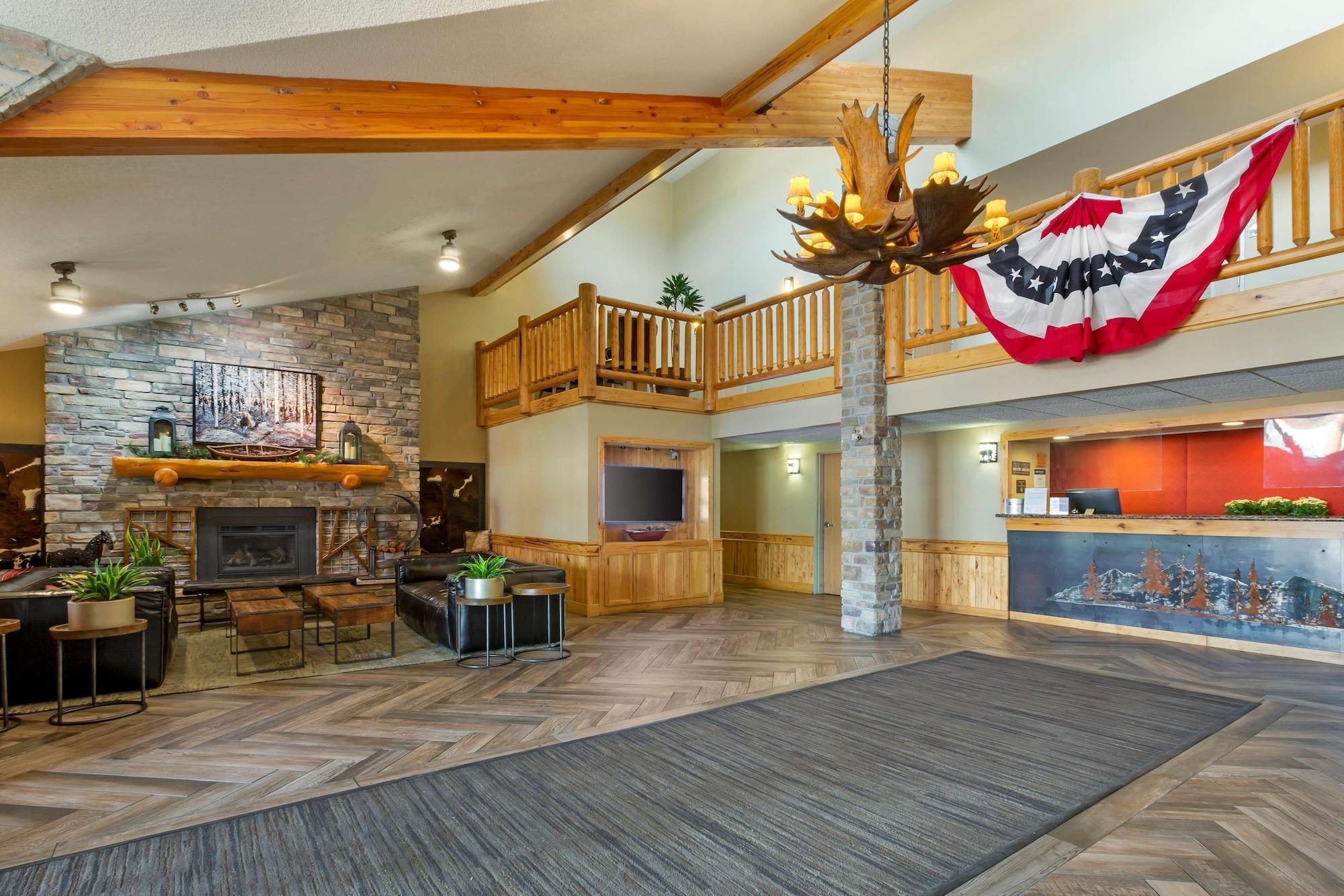 Vista Lobby Best Western Plus McCall Lodge & Suites