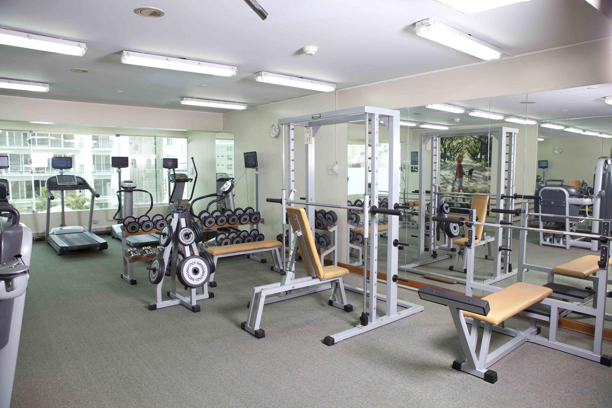 Gimnasio Delfines Hotel & Convention Center