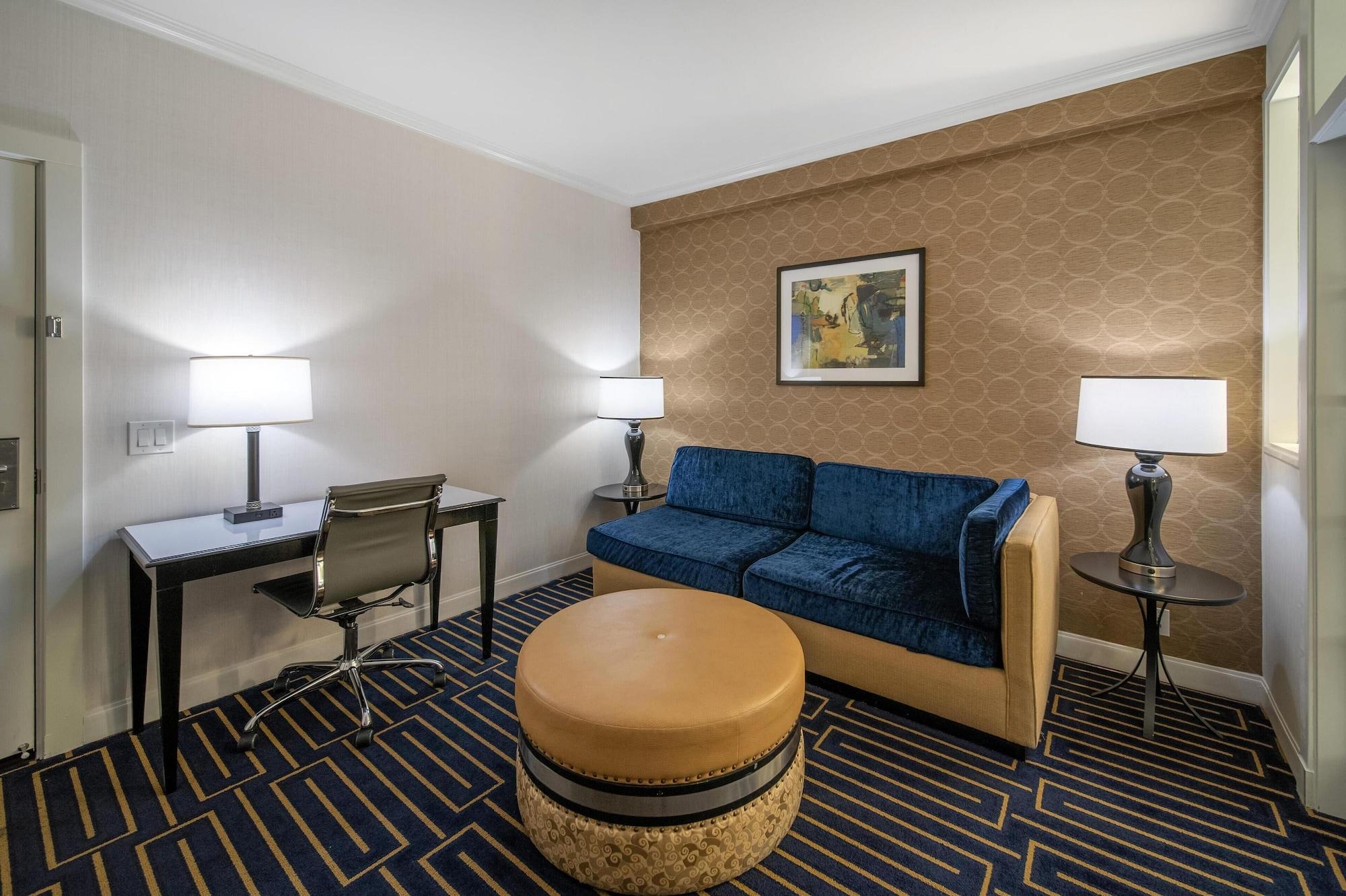 Habitación Best Western Plus Palm Court Hotel