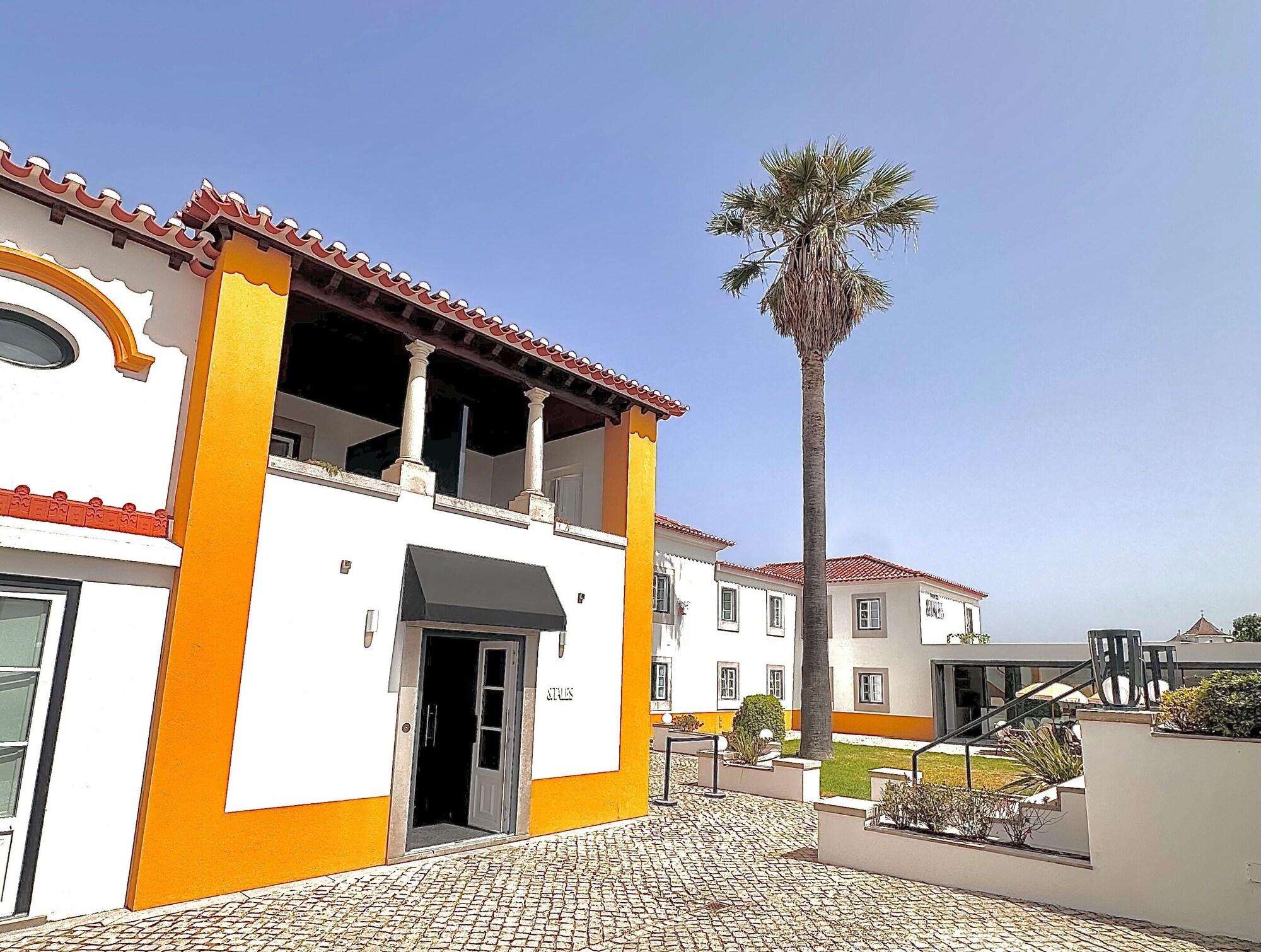 Vista Exterior &Tales Hotel