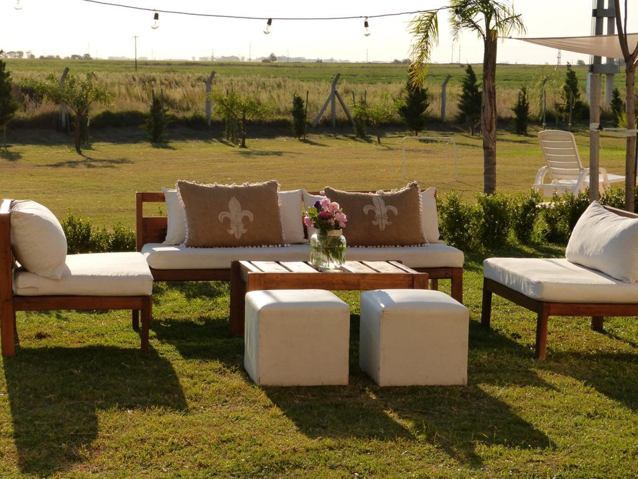 Varios Howard Johnson Trenque Lauquen