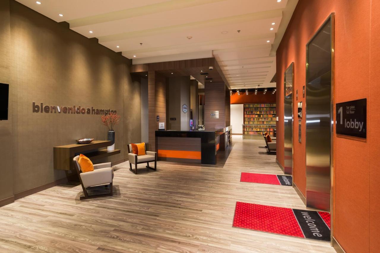 Vista Lobby Hampton By Hilton Usaquén Bogotá