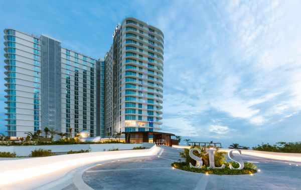 SLS Cancun - Hoteles 5 estrellas en Cancún, México
