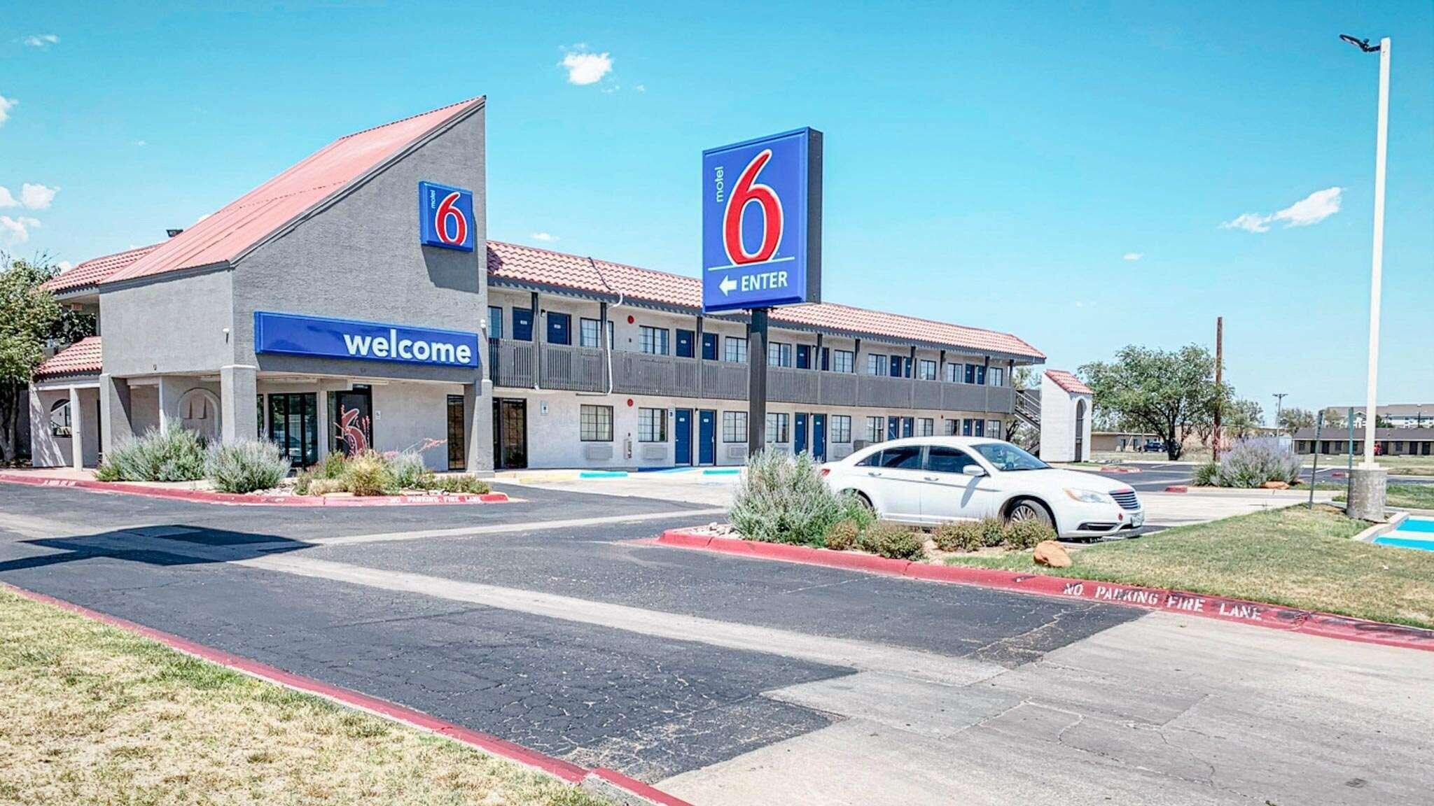 Vista Exterior Motel 6 Amarillo, TX - Airport