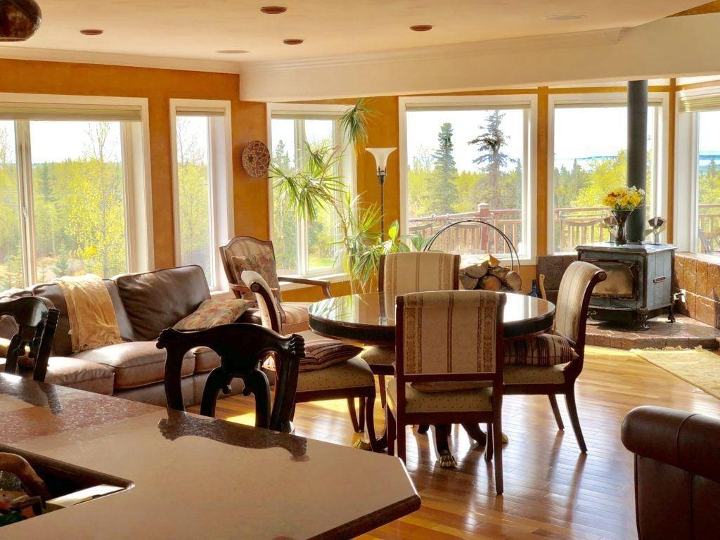 Vista Lobby Alaska Sundance Retreat B&B