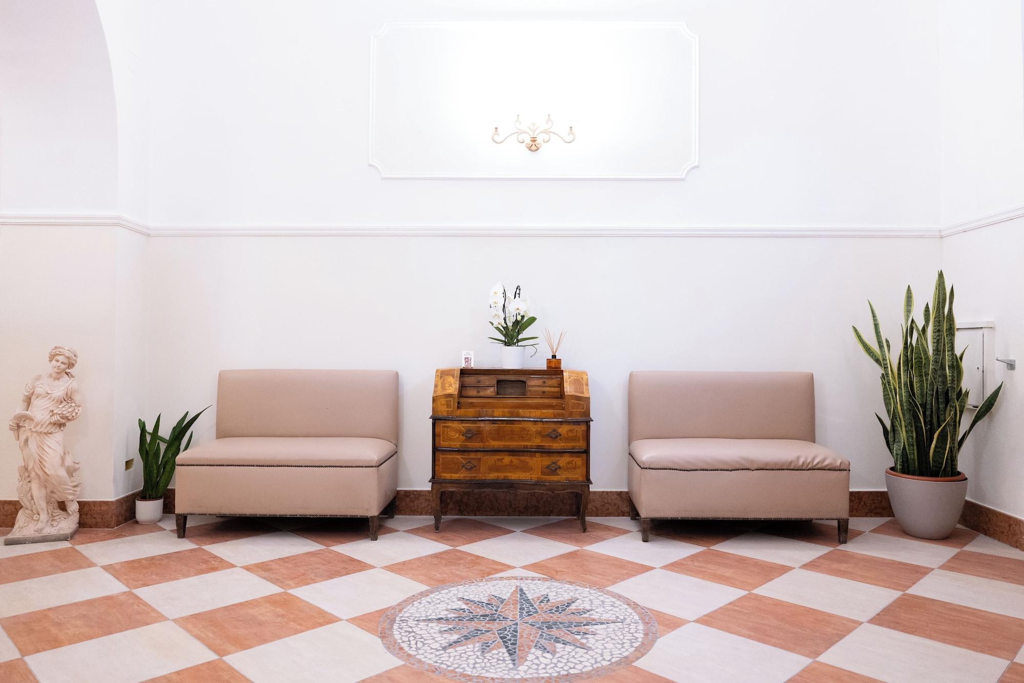 Varios Hotel RomAntica