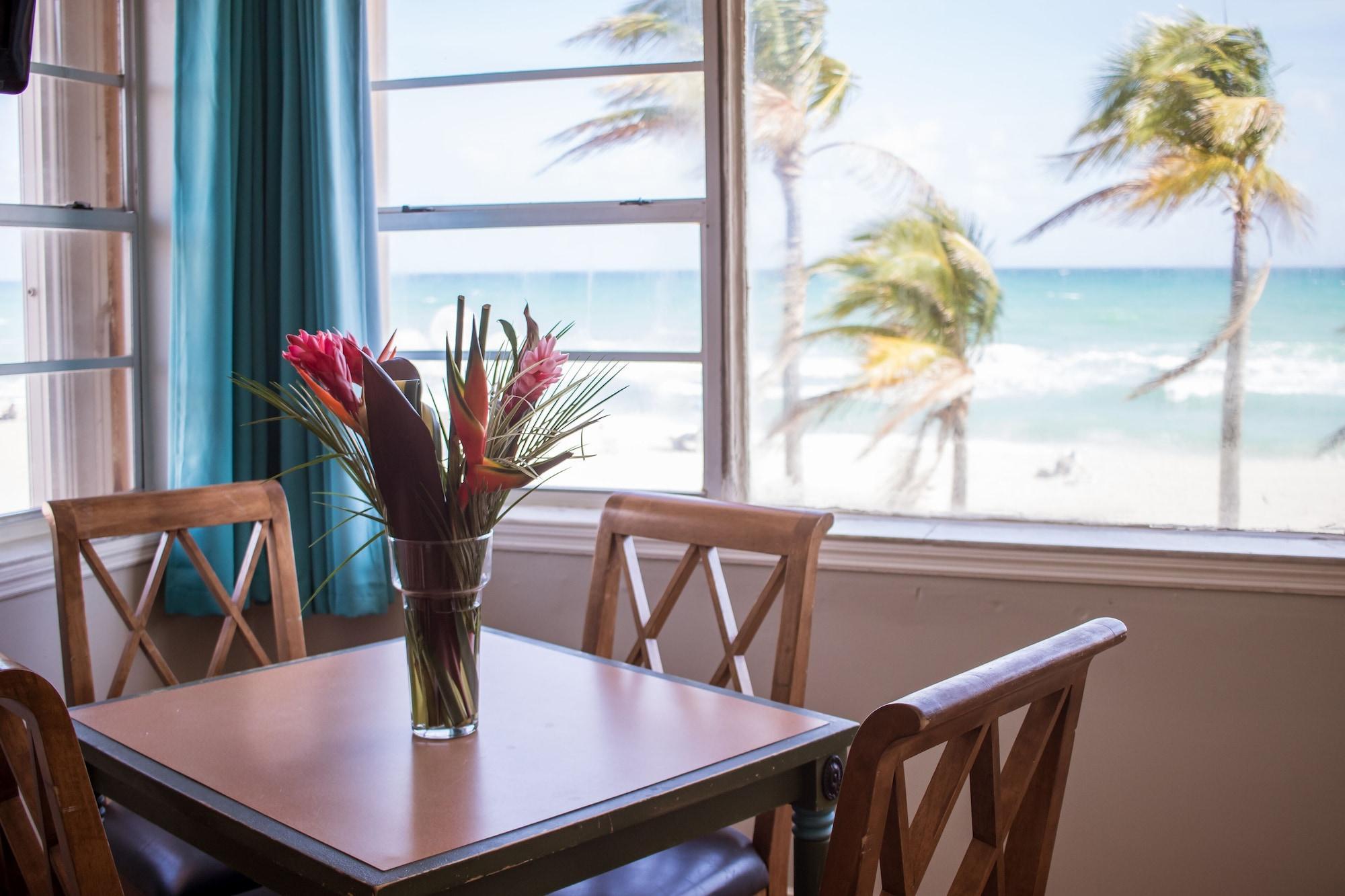 Vista Lobby Riptide Oceanfront Hotel