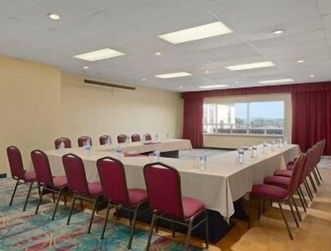 Sala de Reuniones Days Inn by Wyndham Stephenville