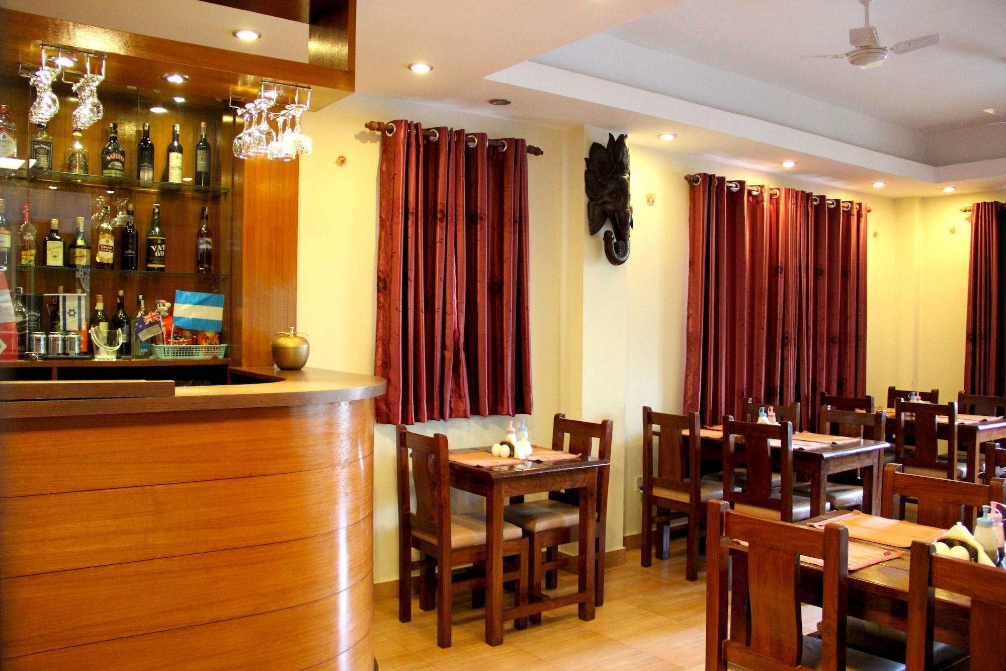 Bar/Salón Hotel Tara