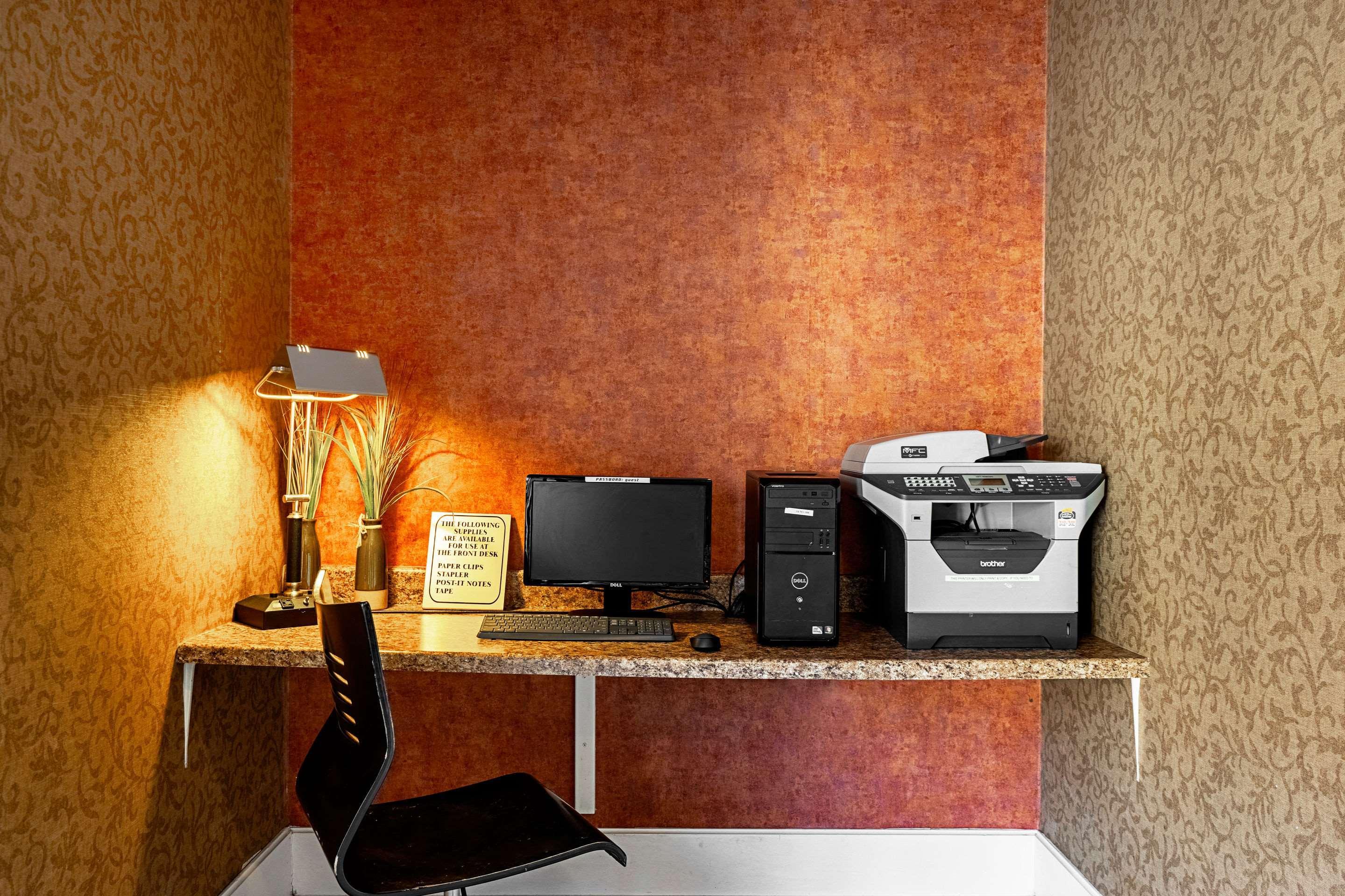 Centro de Negocios Quality Suites North