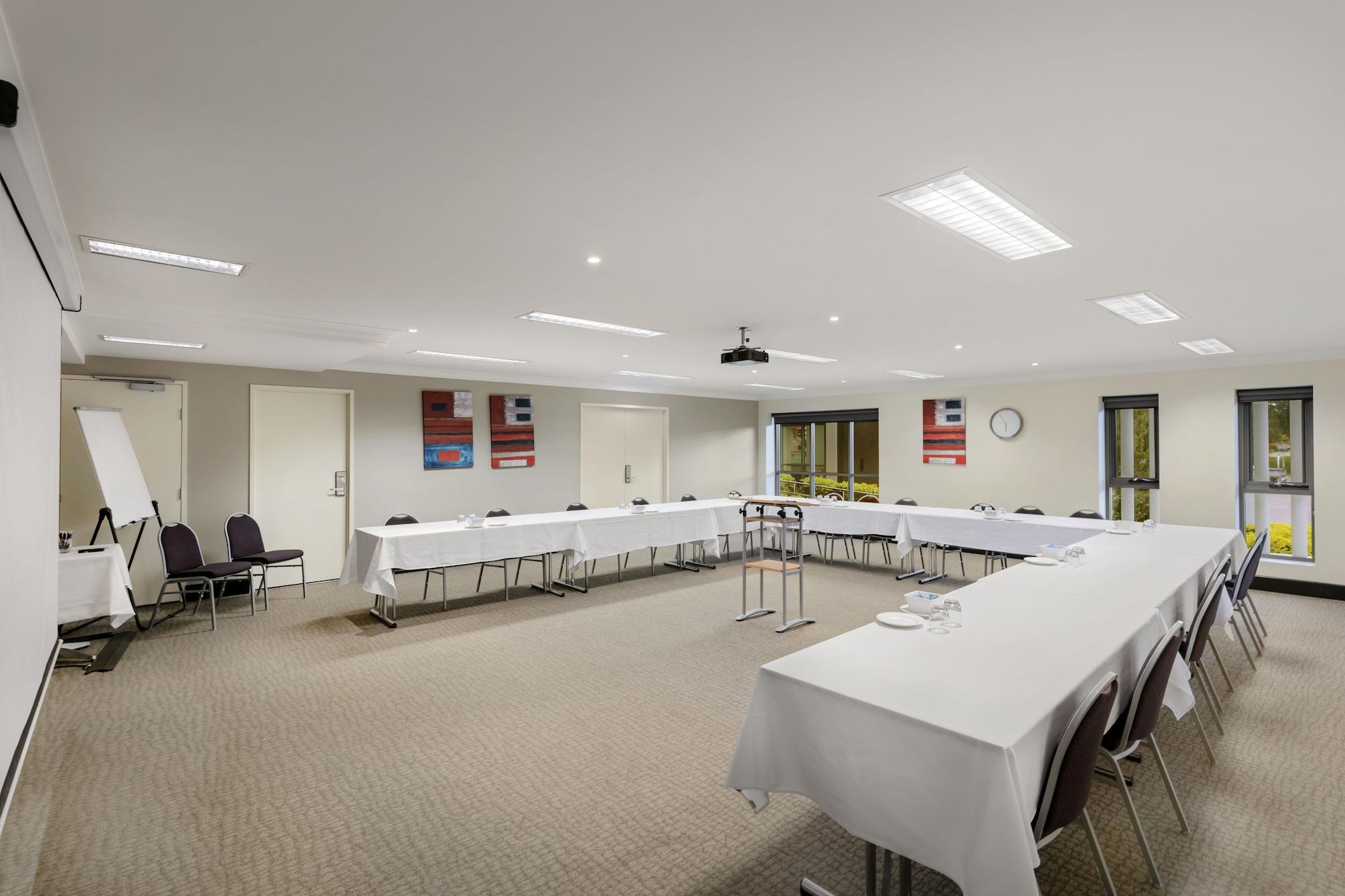 Sala de Reuniones Quest Singleton