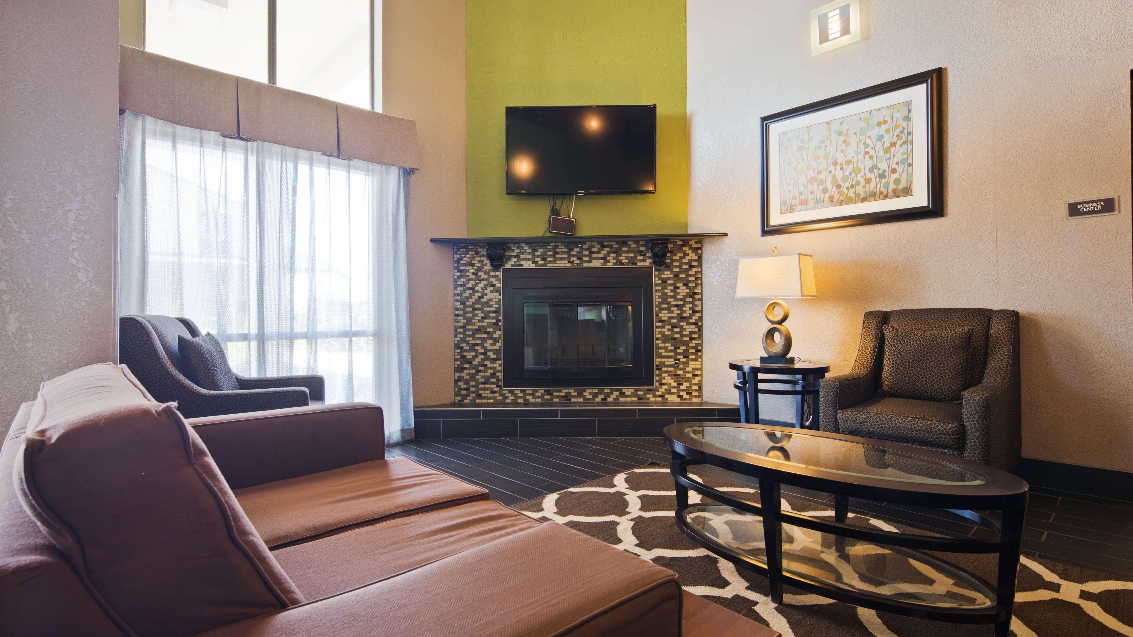Vista Lobby Best Western Windsor Inn