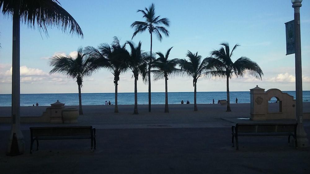 Vista Exterior Sun Beach Inn