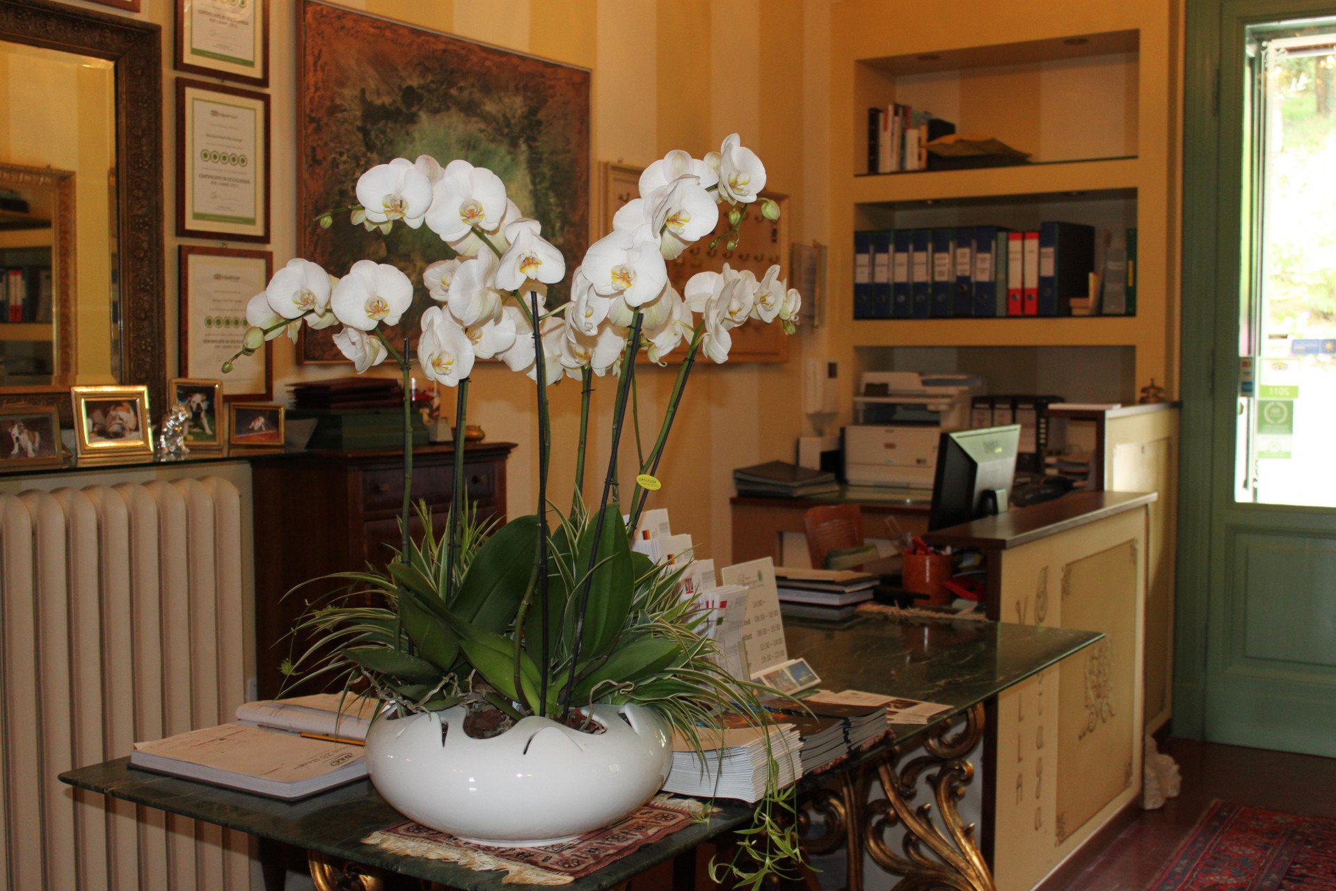 Vista Lobby Boutique Hotel Villa Sostaga