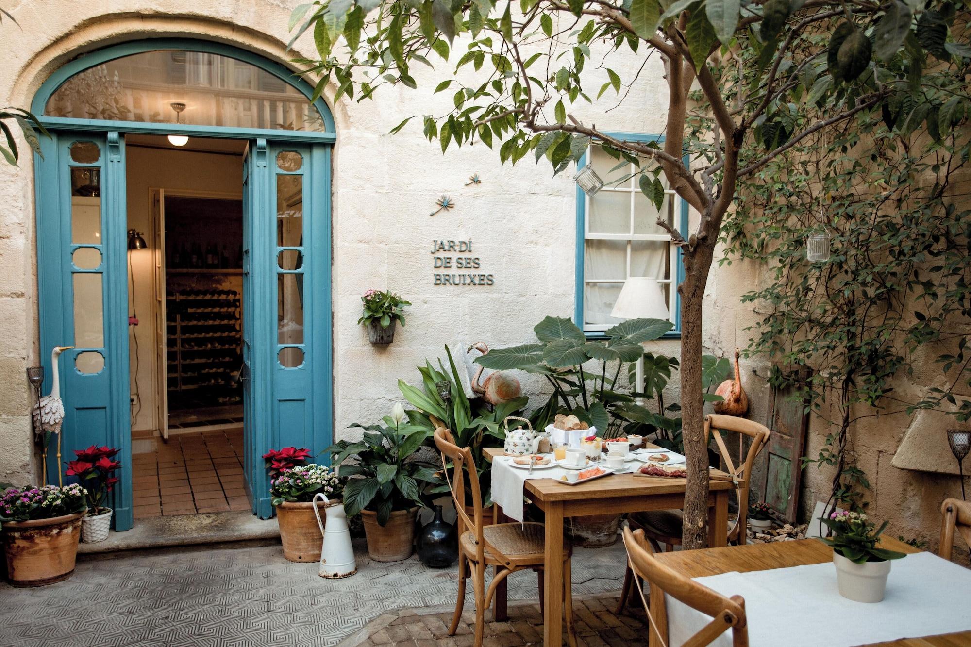 Vista Exterior Jardí de ses Bruixes Boutique Hotel