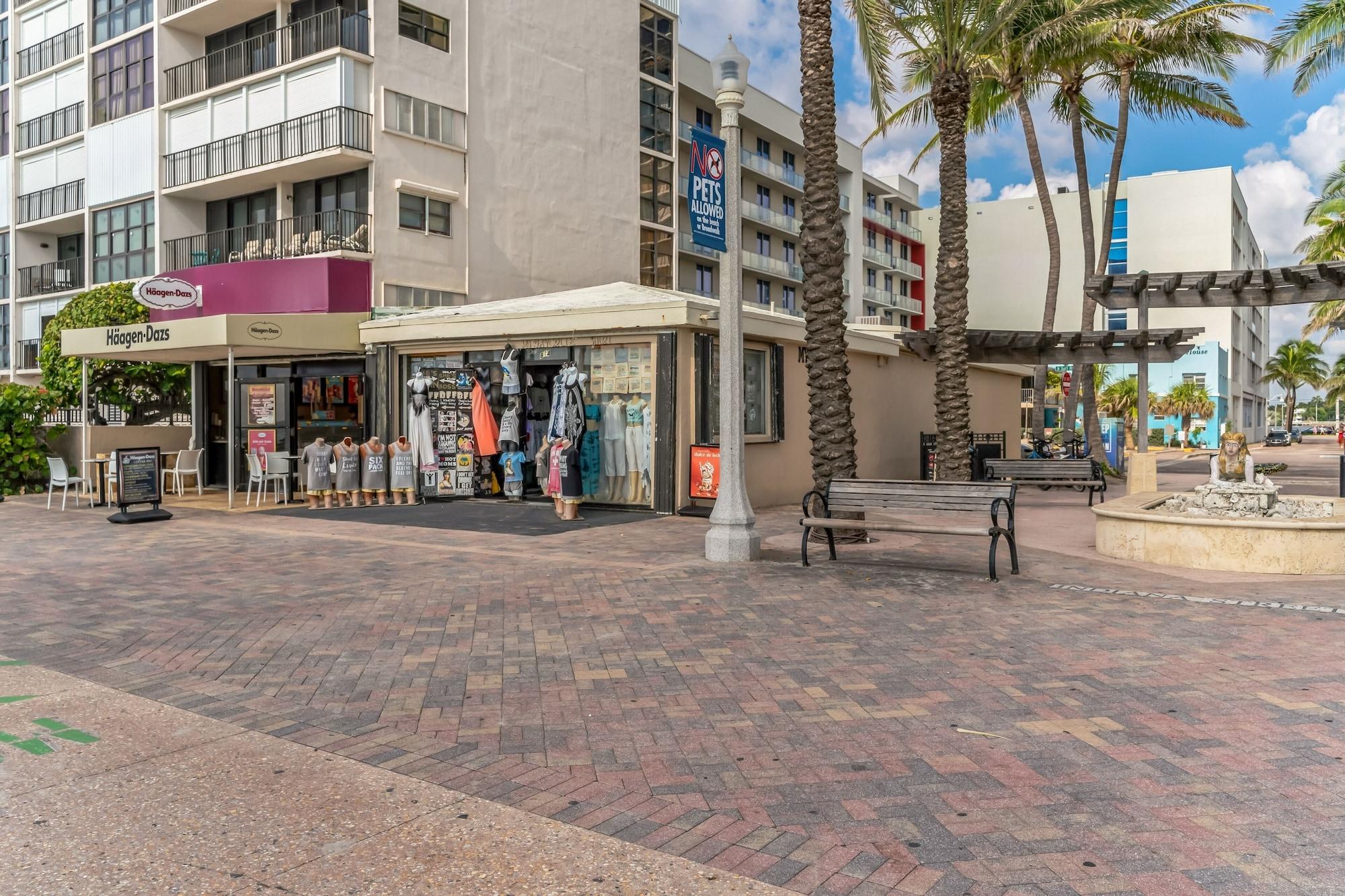 Restaurant The Coral House Motel