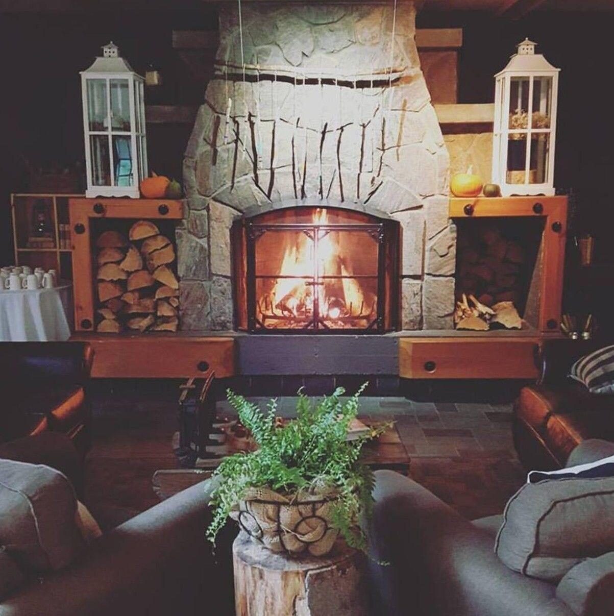 Varios Elk Lake Eco Centre