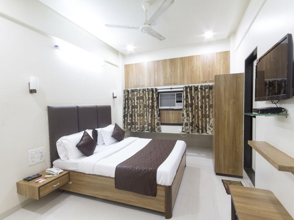 Varios OYO 935 Hotel Palkhee