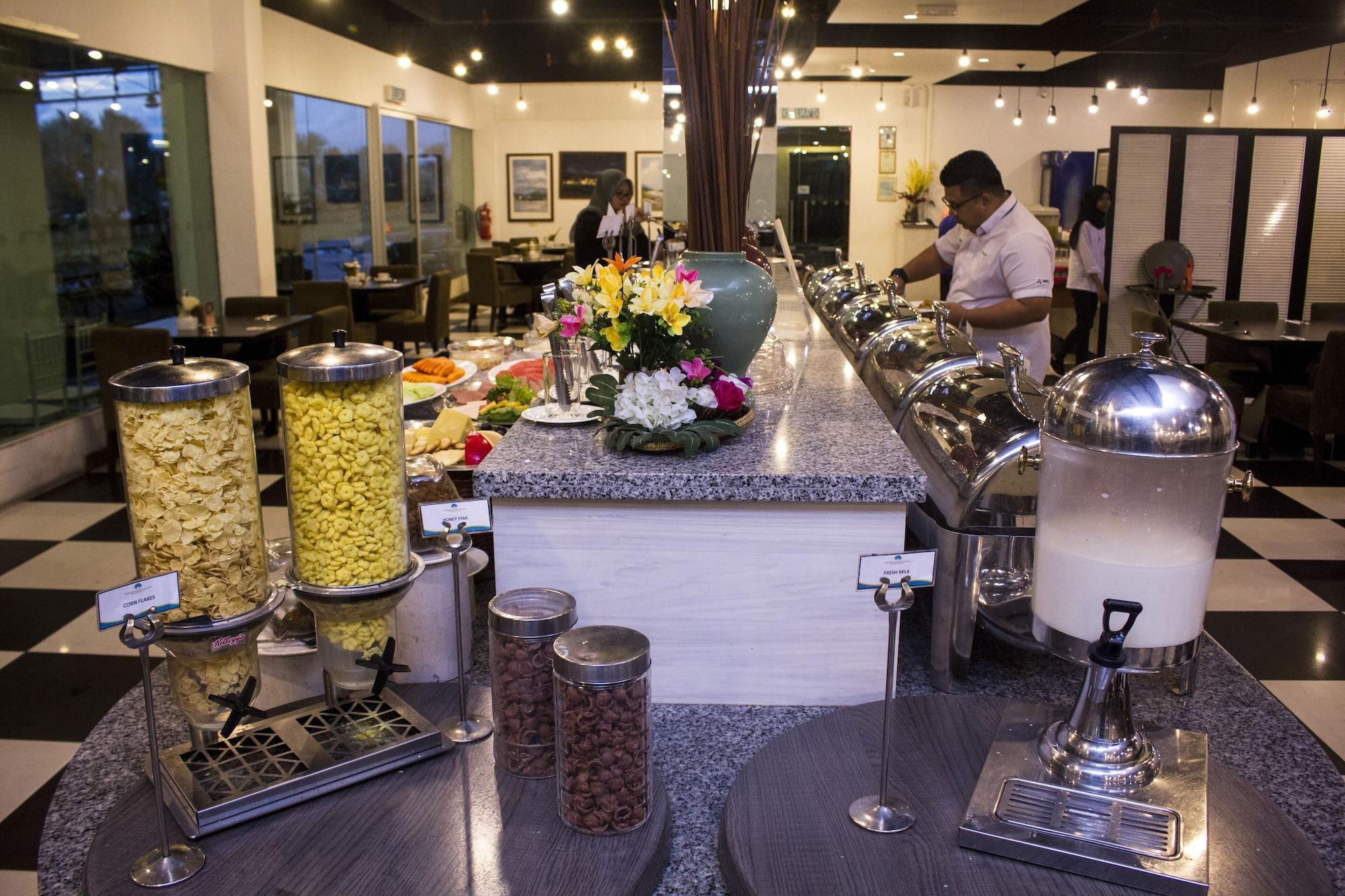 Restaurant Marina Island Pangkor Resort & Hotel