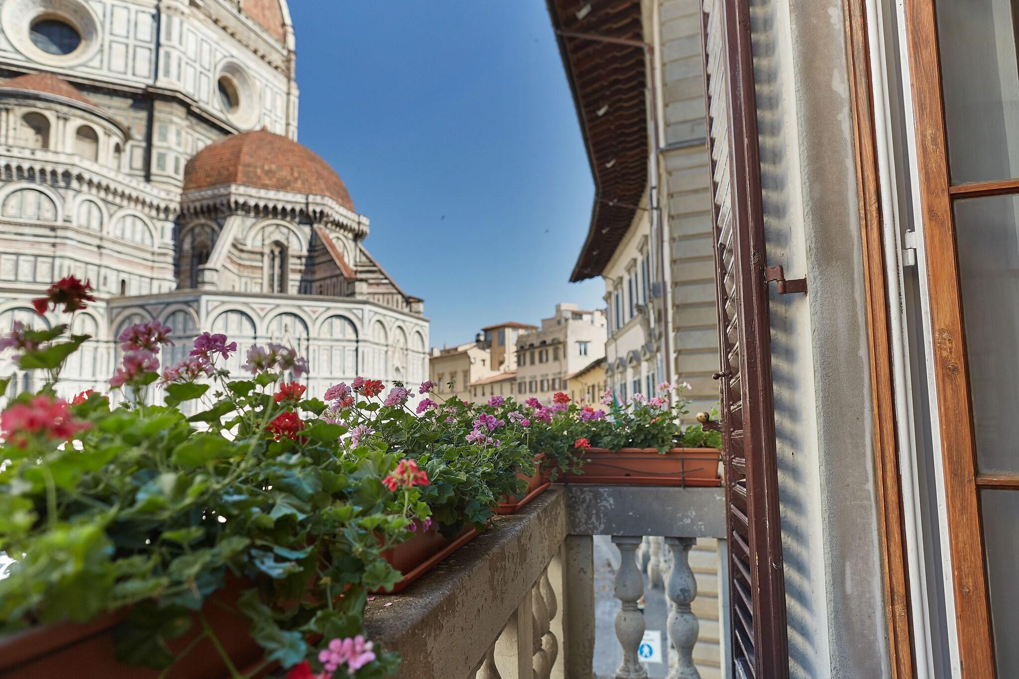Vista Exterior B&B di Piazza del Duomo