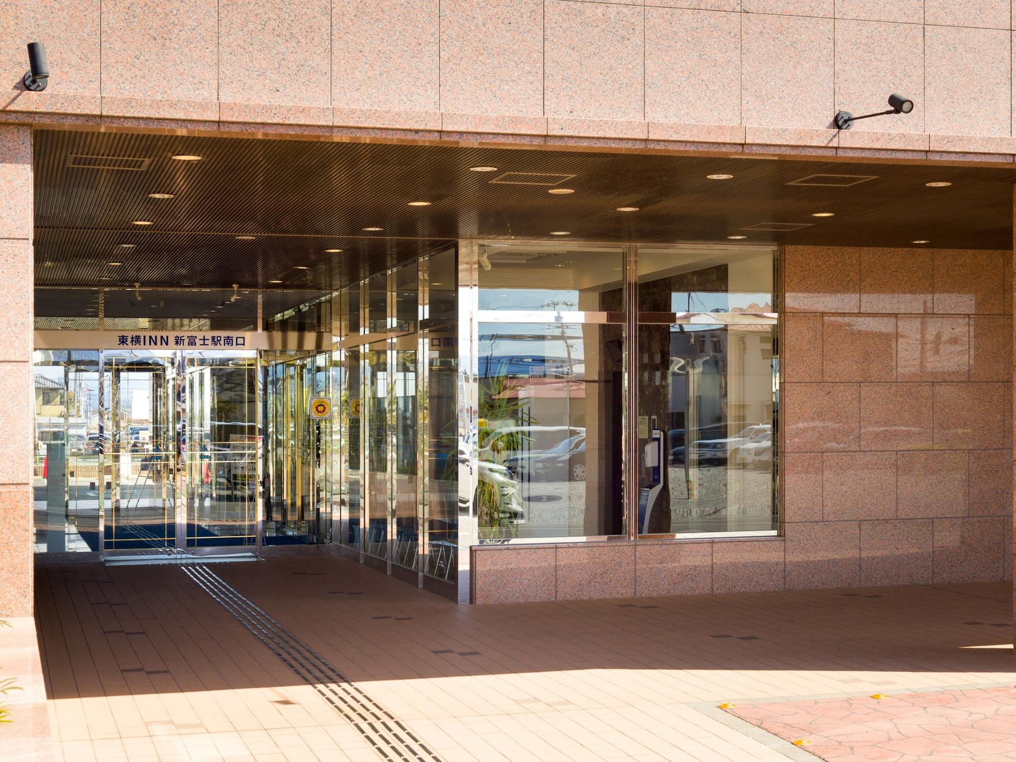 Vista Exterior Toyoko Inn Shin-fuji-eki Minami-guchi