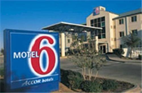 Varios Motel 6 Dallas, TX - South
