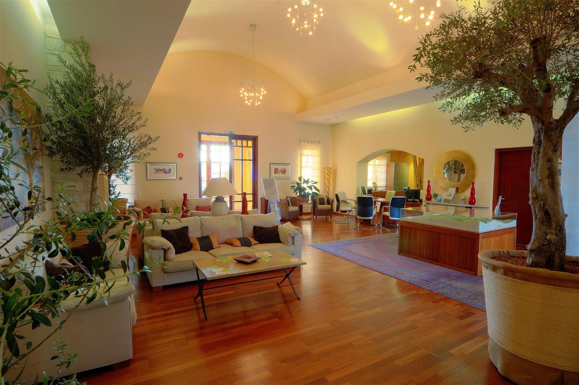 Vista Lobby Aphrodite Hills Rentals – The Mythos Collection Villas