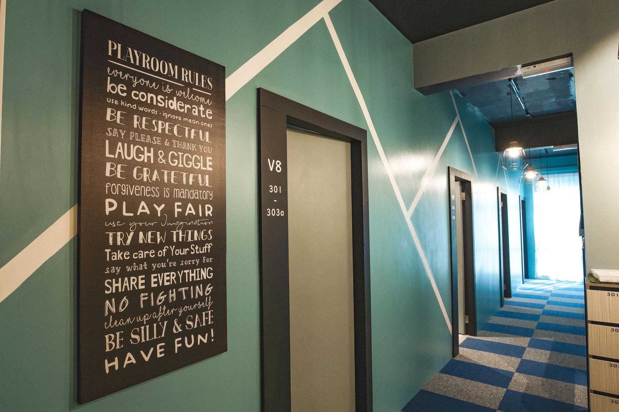 Varios Vibrant Hostel