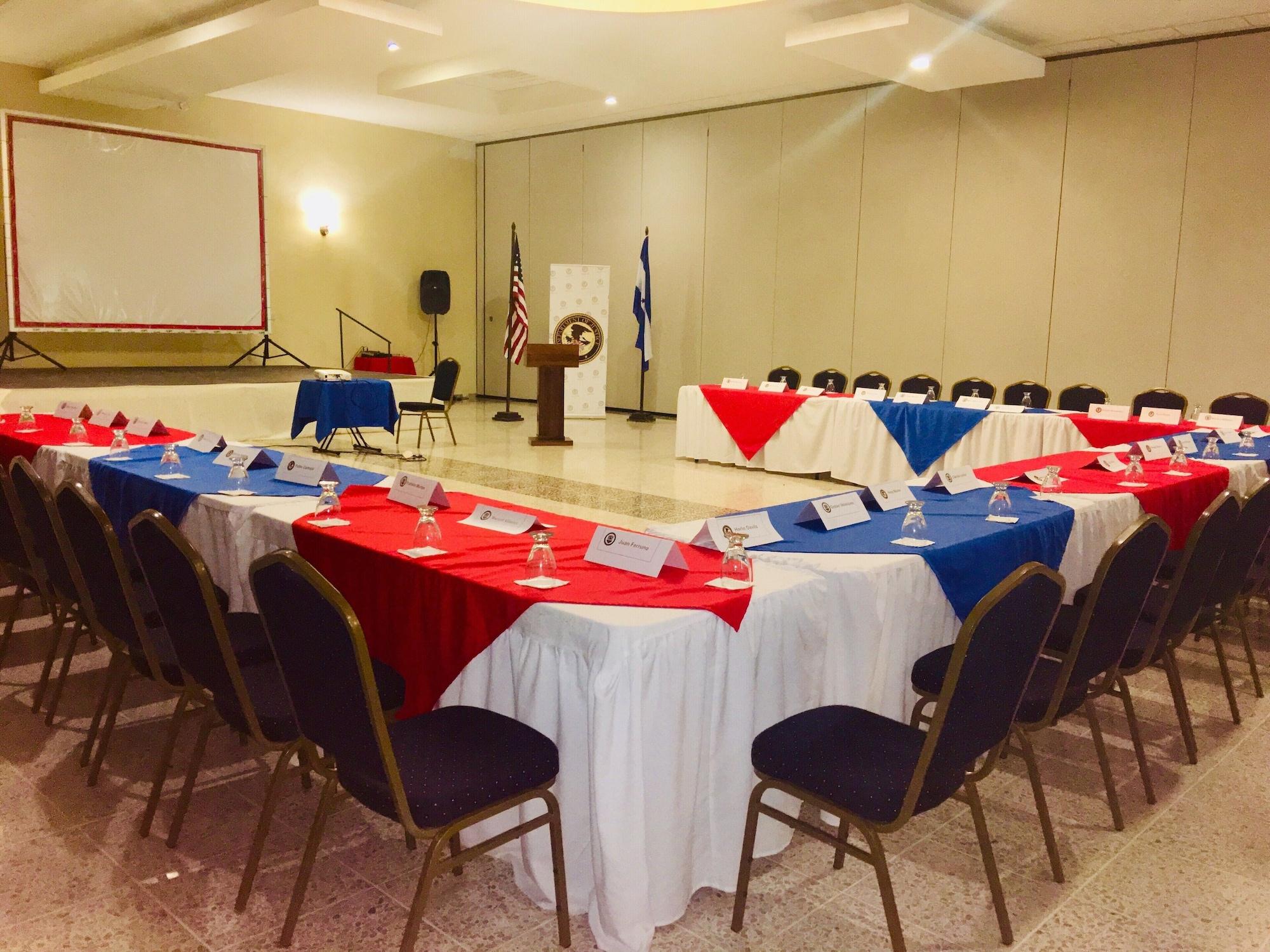 Sala de Reuniones Hotel Jicaral y Centro de Convenciones