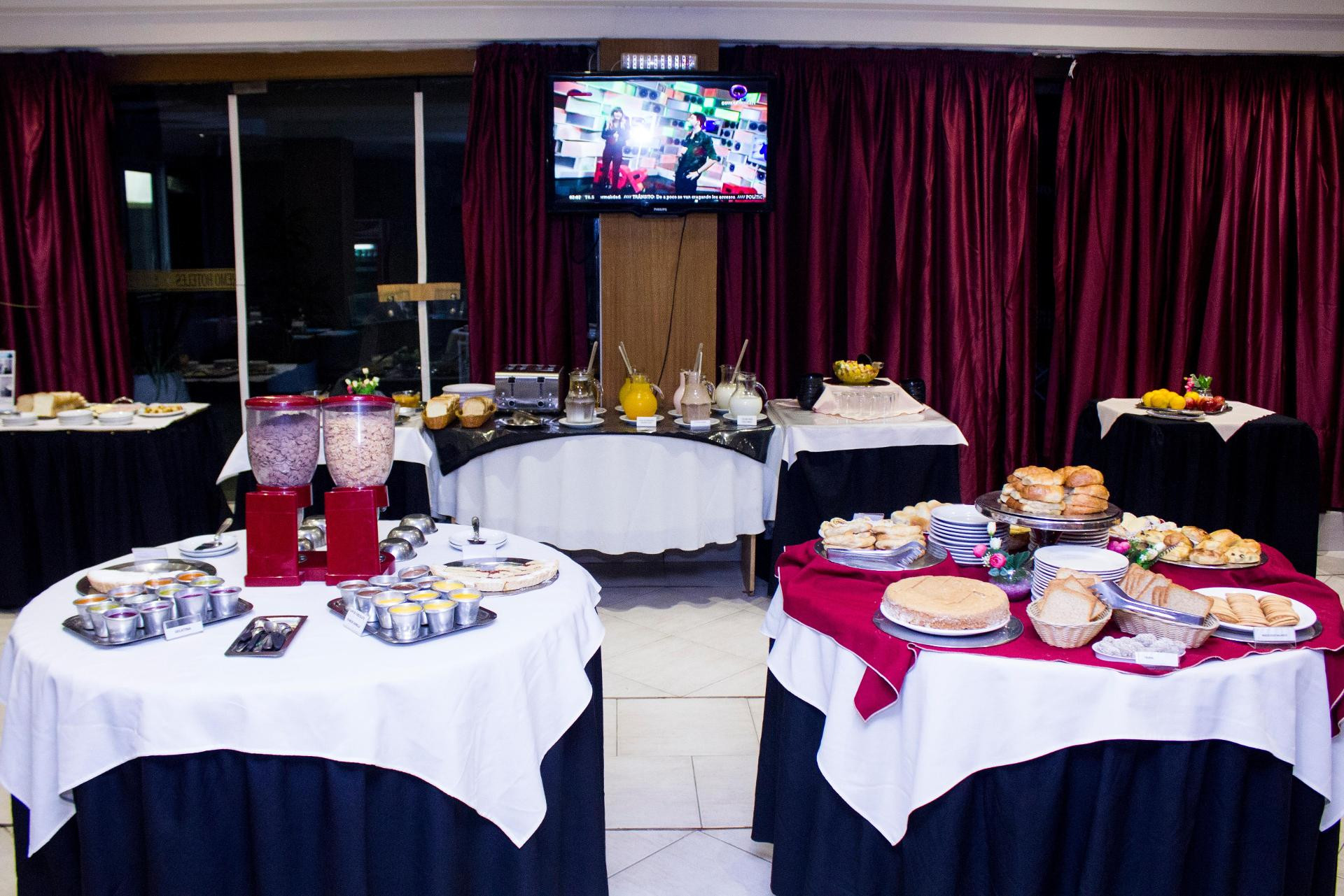 Bar/Salón San Remo City Hotel