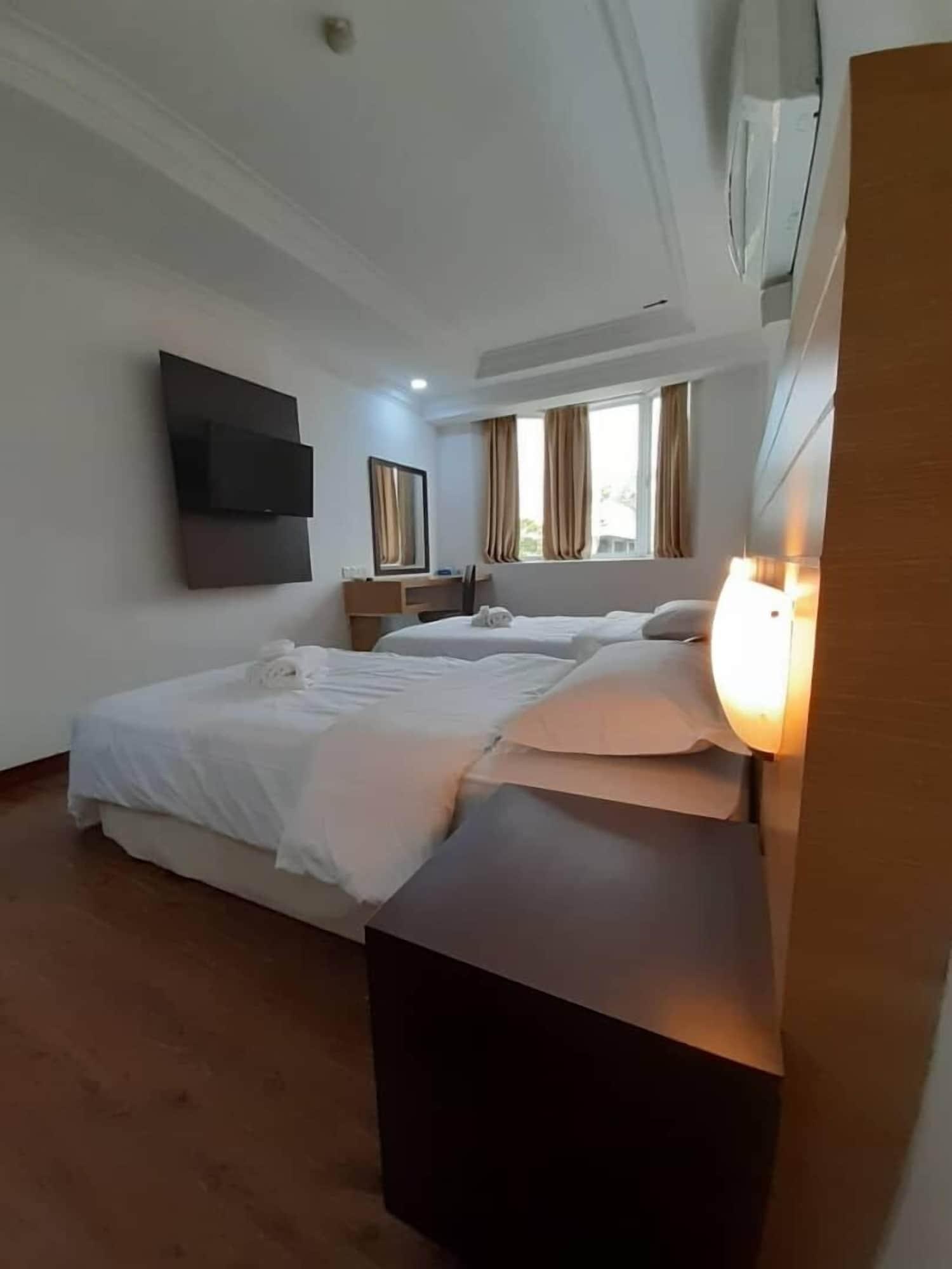 Varios Sara Hotel