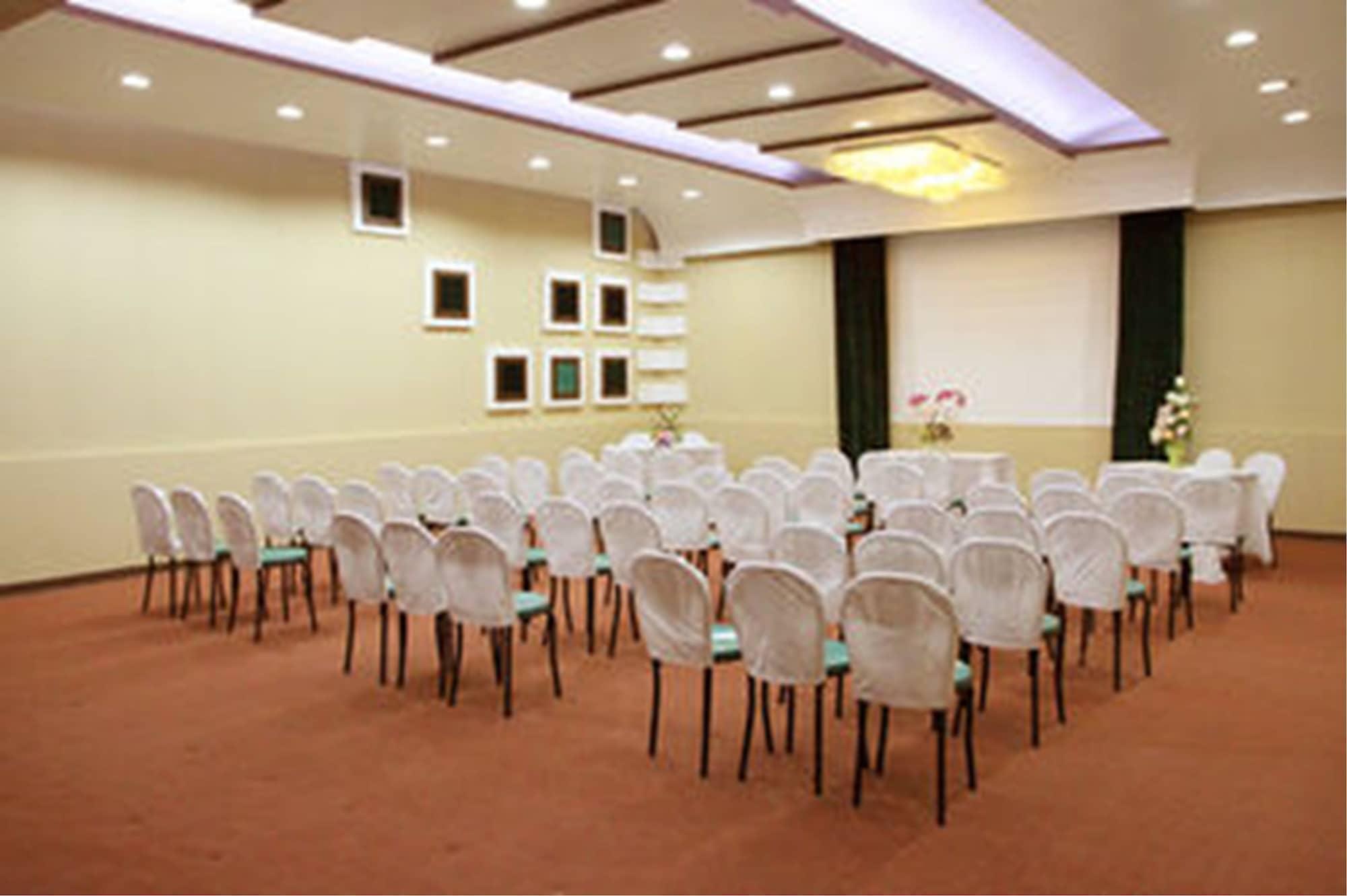 Sala de Reuniones Visiting Card Hotel & Resort