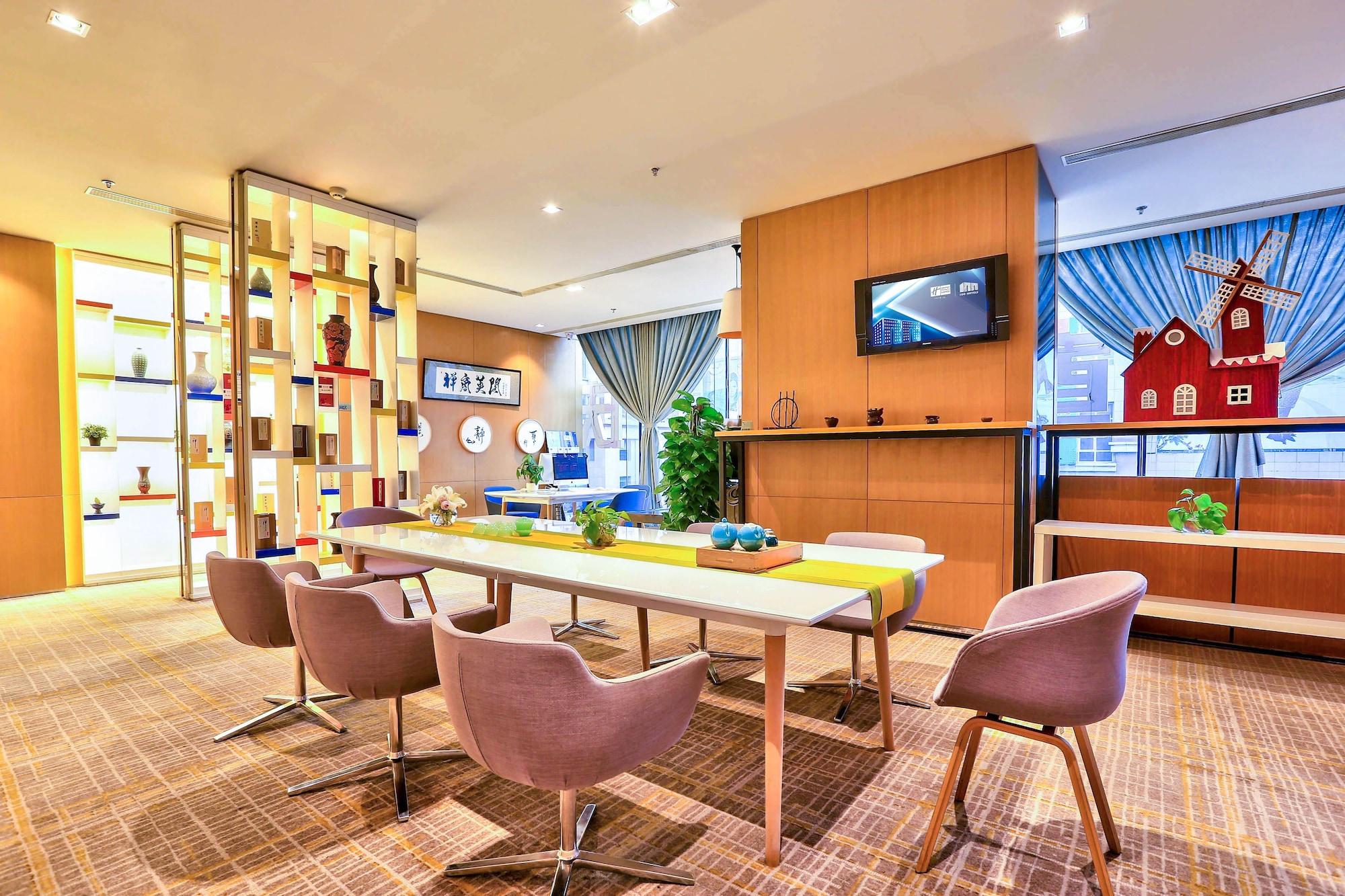 Bar/Salón Holiday Inn Express Dalian City Centre by IHG